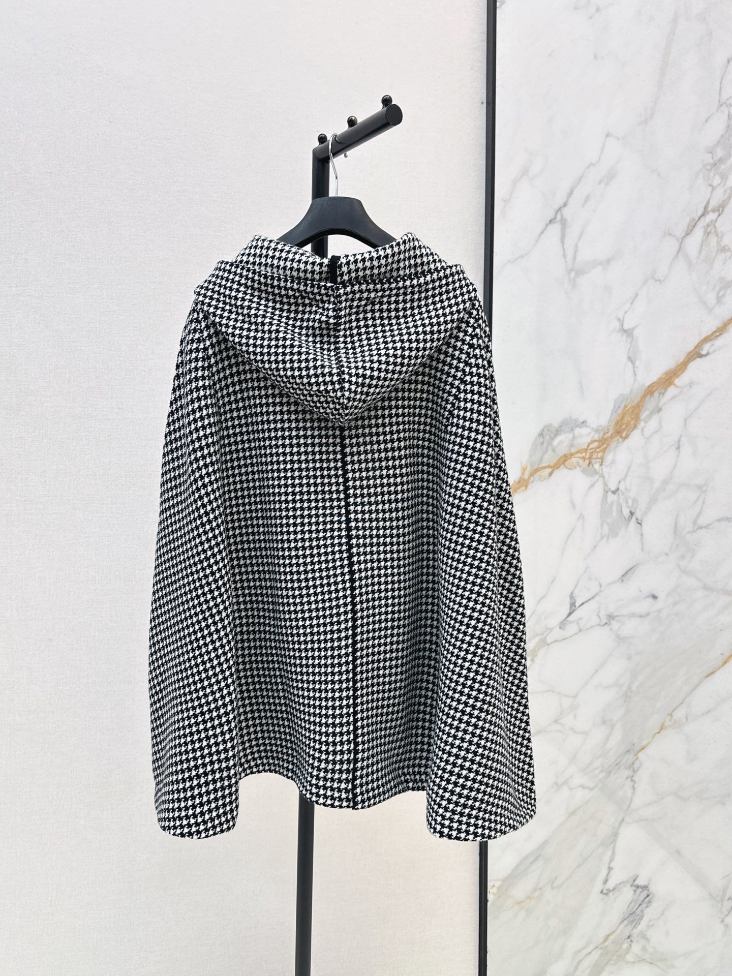 CD 26fw hooundstooth knit contract hooded cape jacket