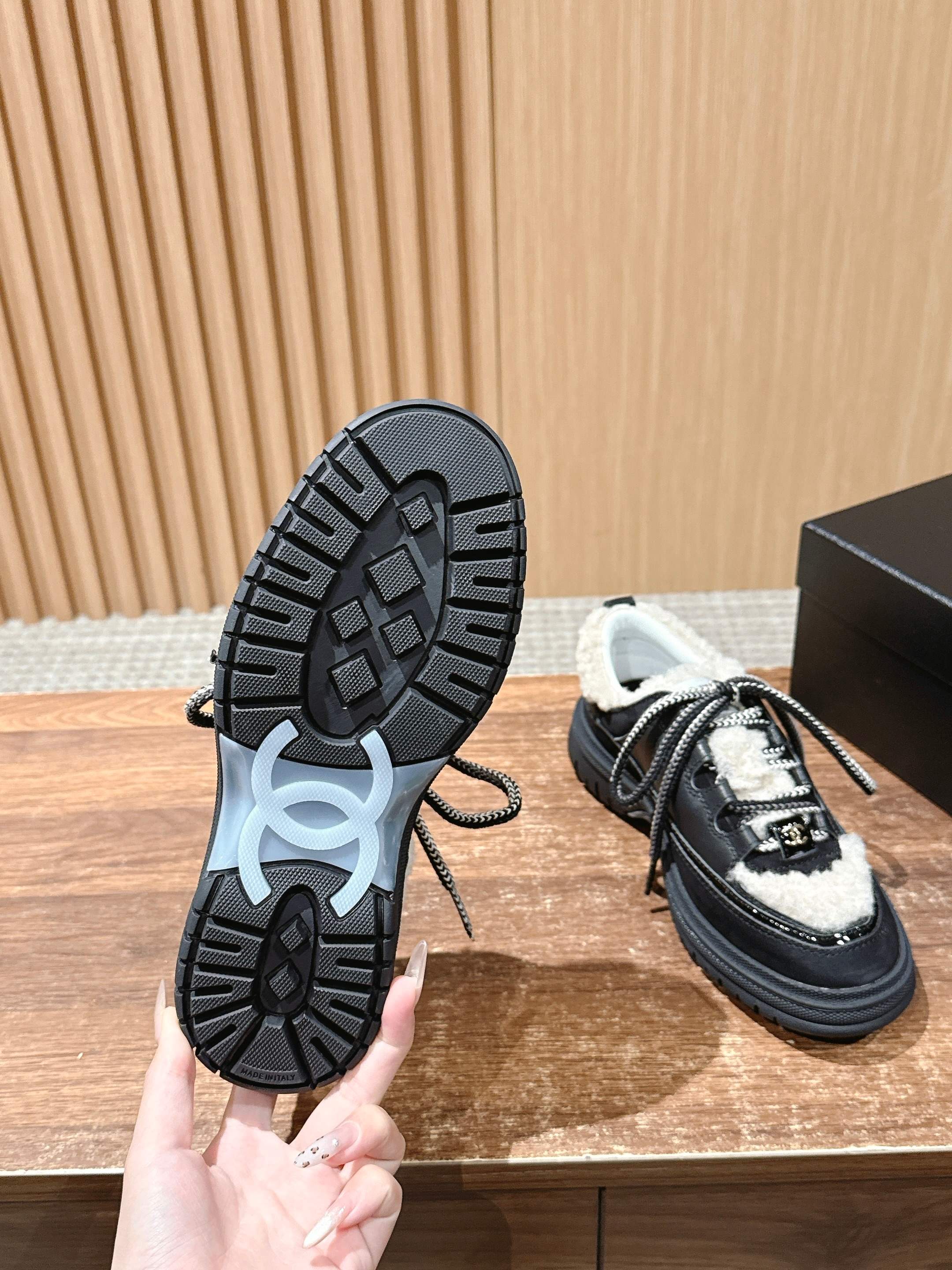 Chan 25fw sneaker