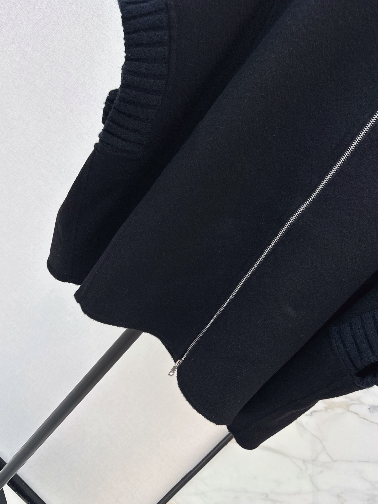 Max 26fw wool cape jacket
