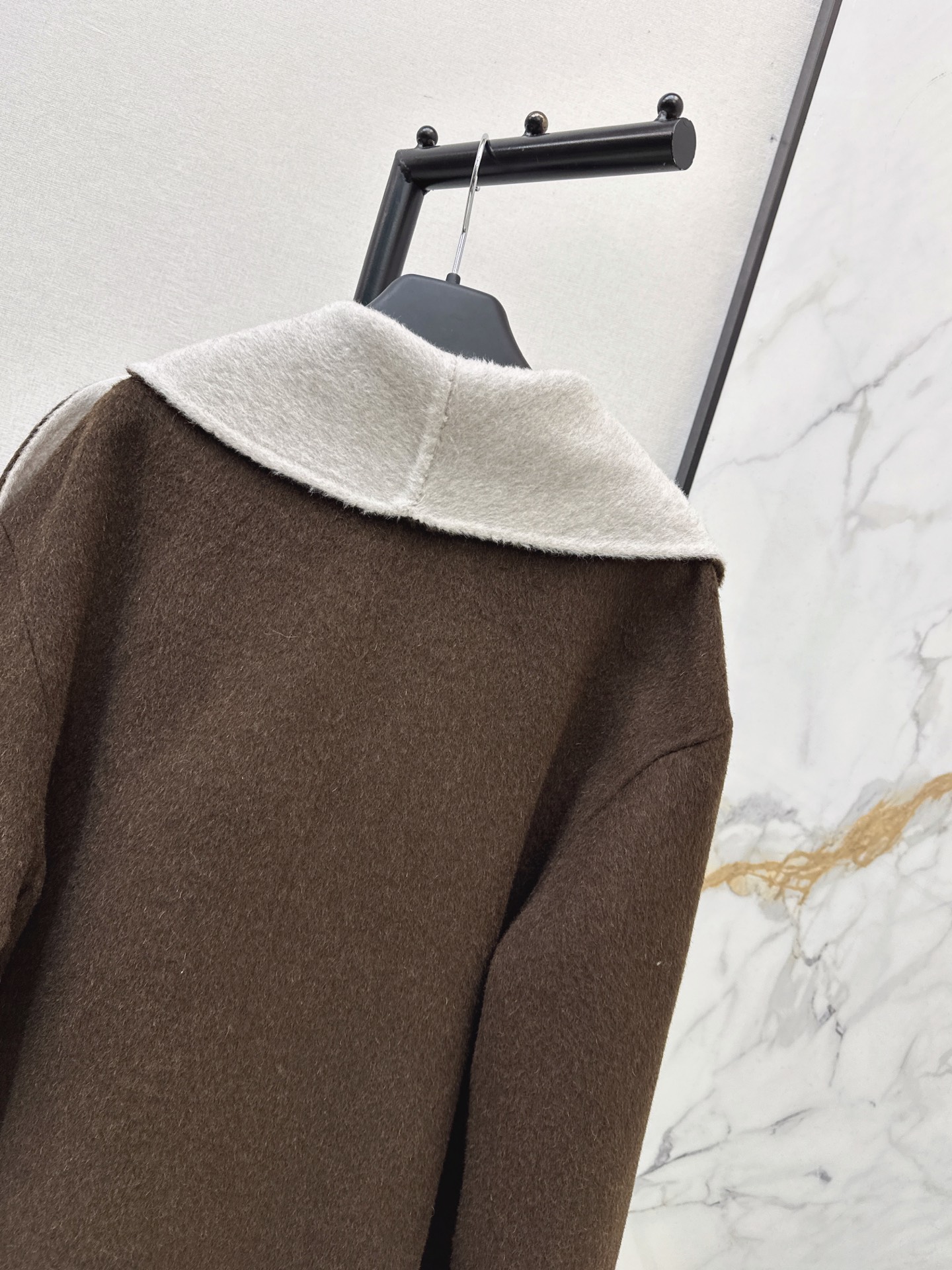 Max 26fw cropped woolen overcoats