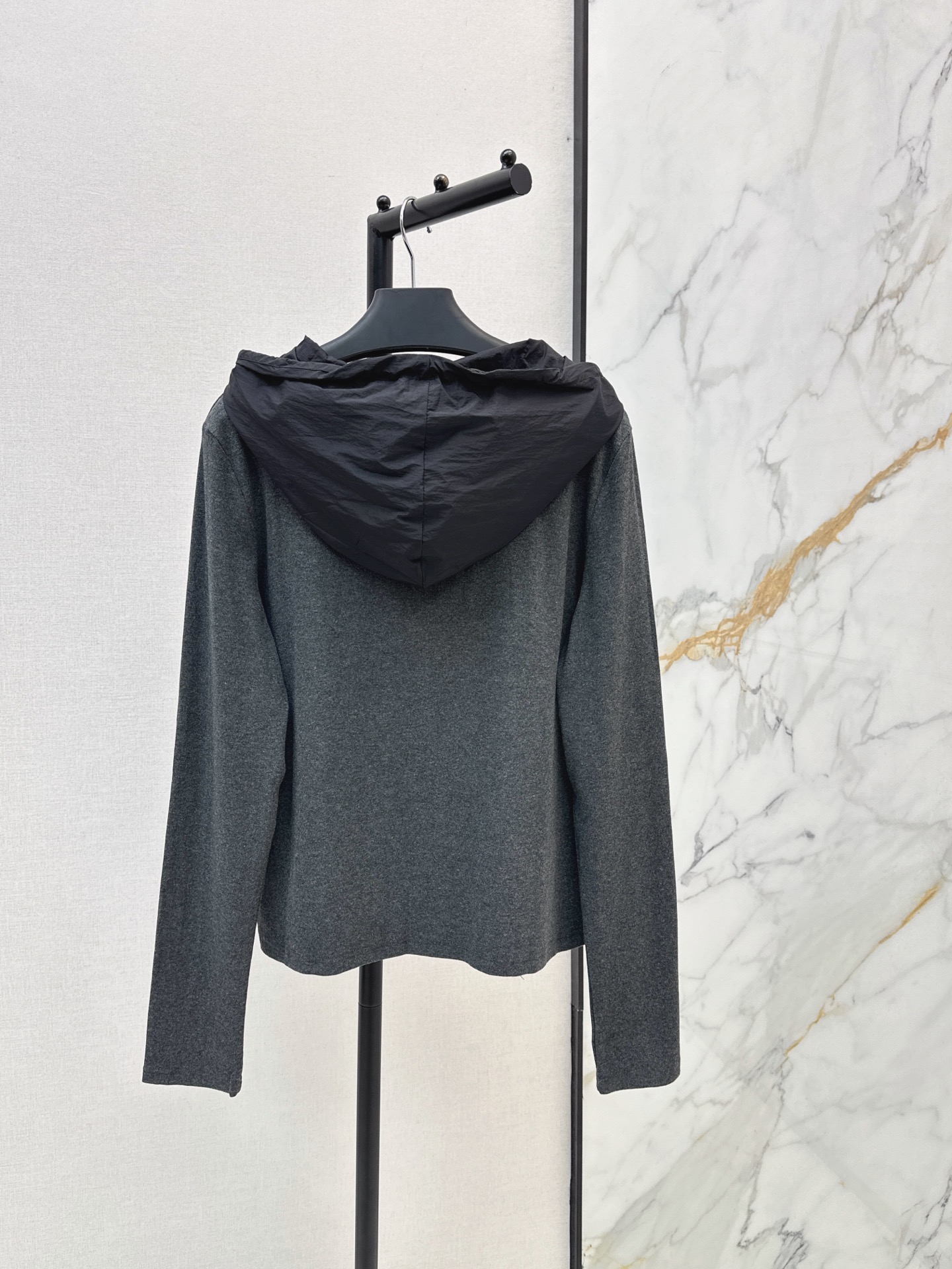 Pra 26fw hooded basic tee