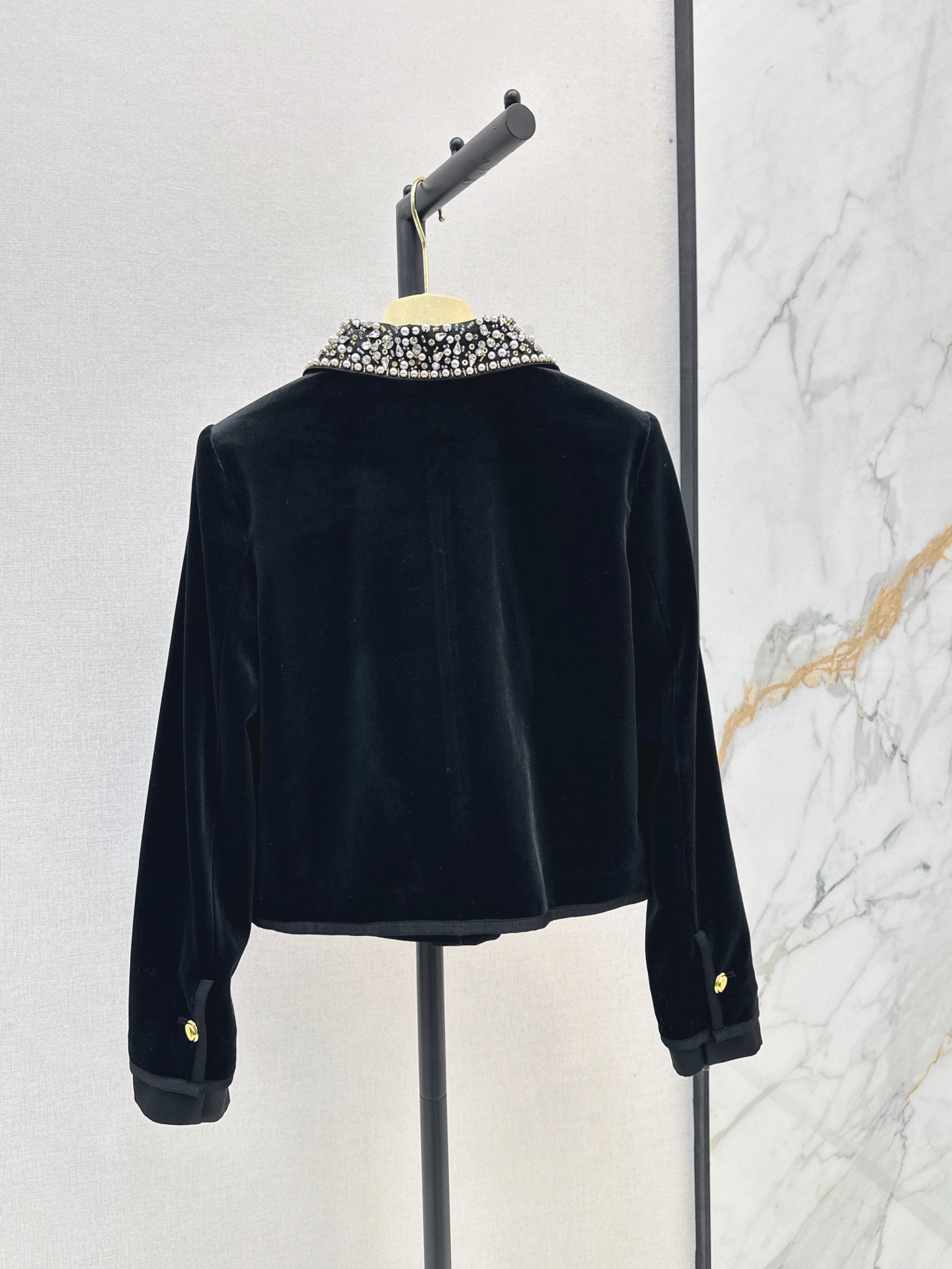 Miu 26fw cropped beading velvet jacket