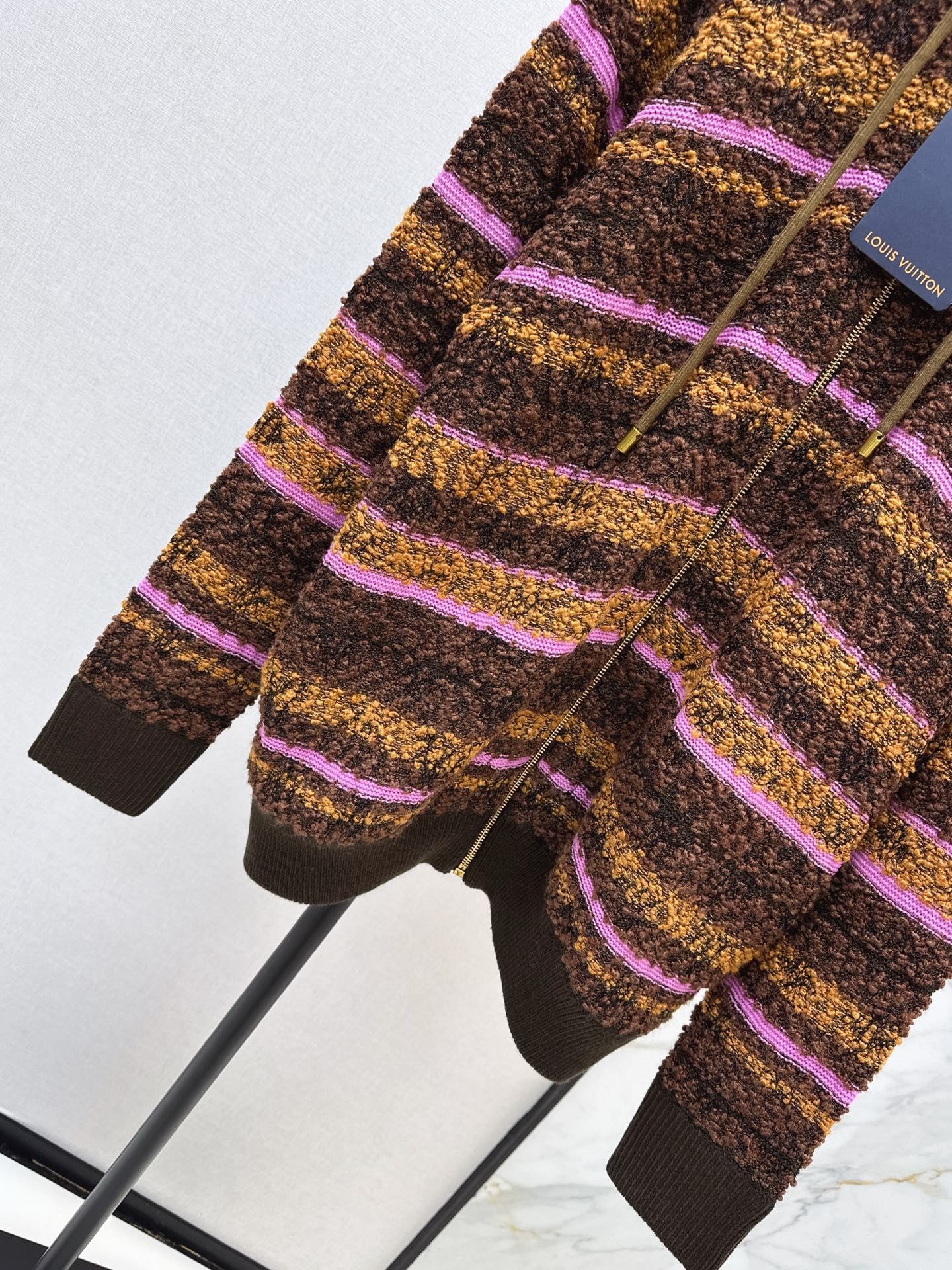 Loui 26fw stripe jacquard knit sweater