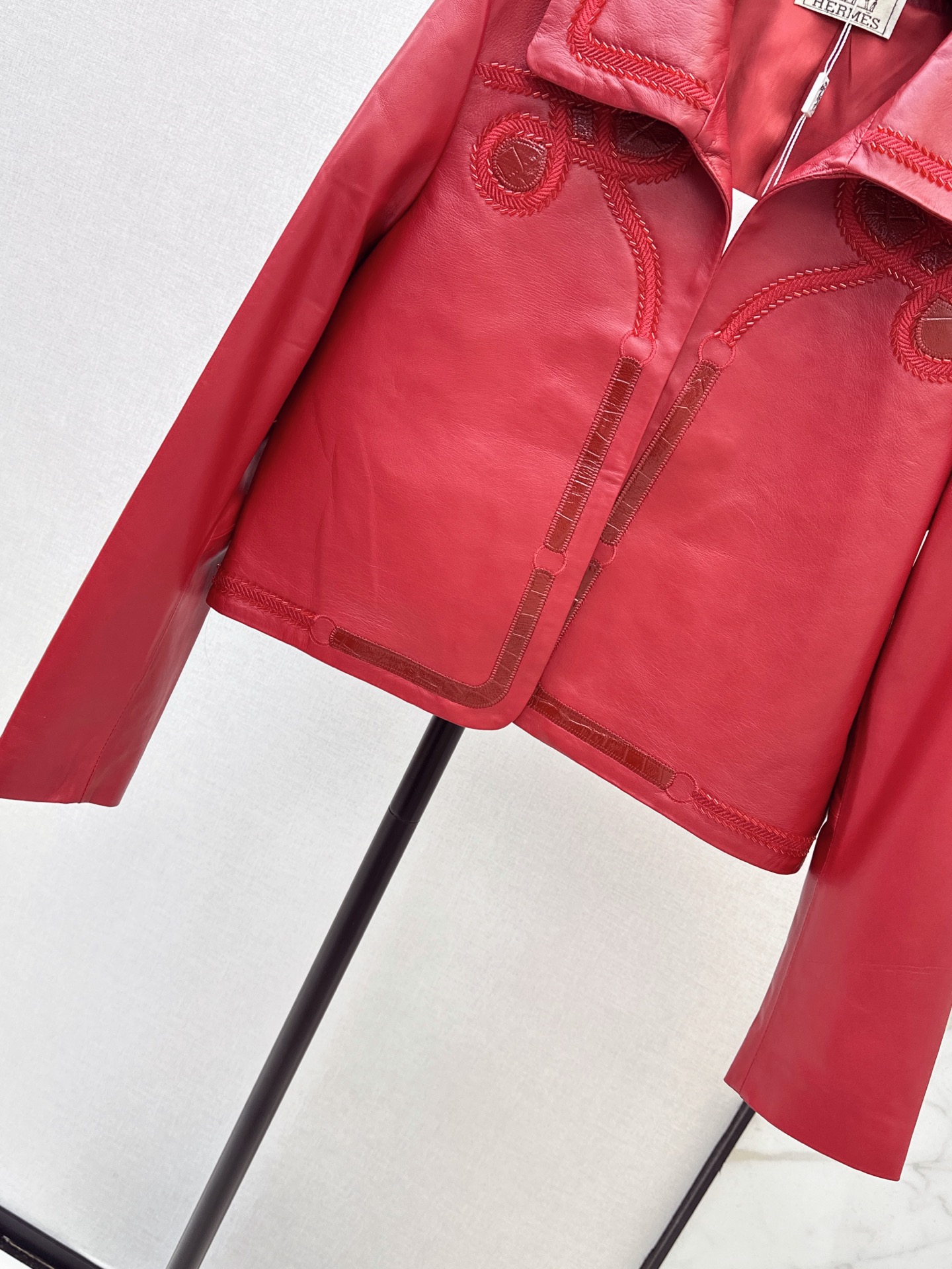Her 26fw embroidery cropped leather jacket