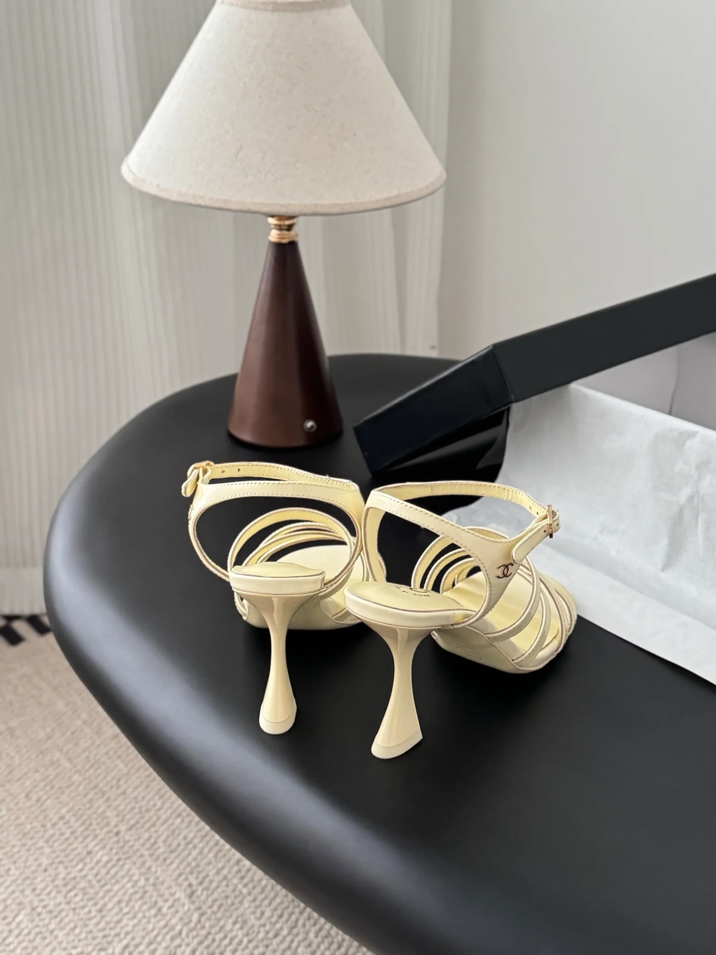 Chan 25fw high heel sandals