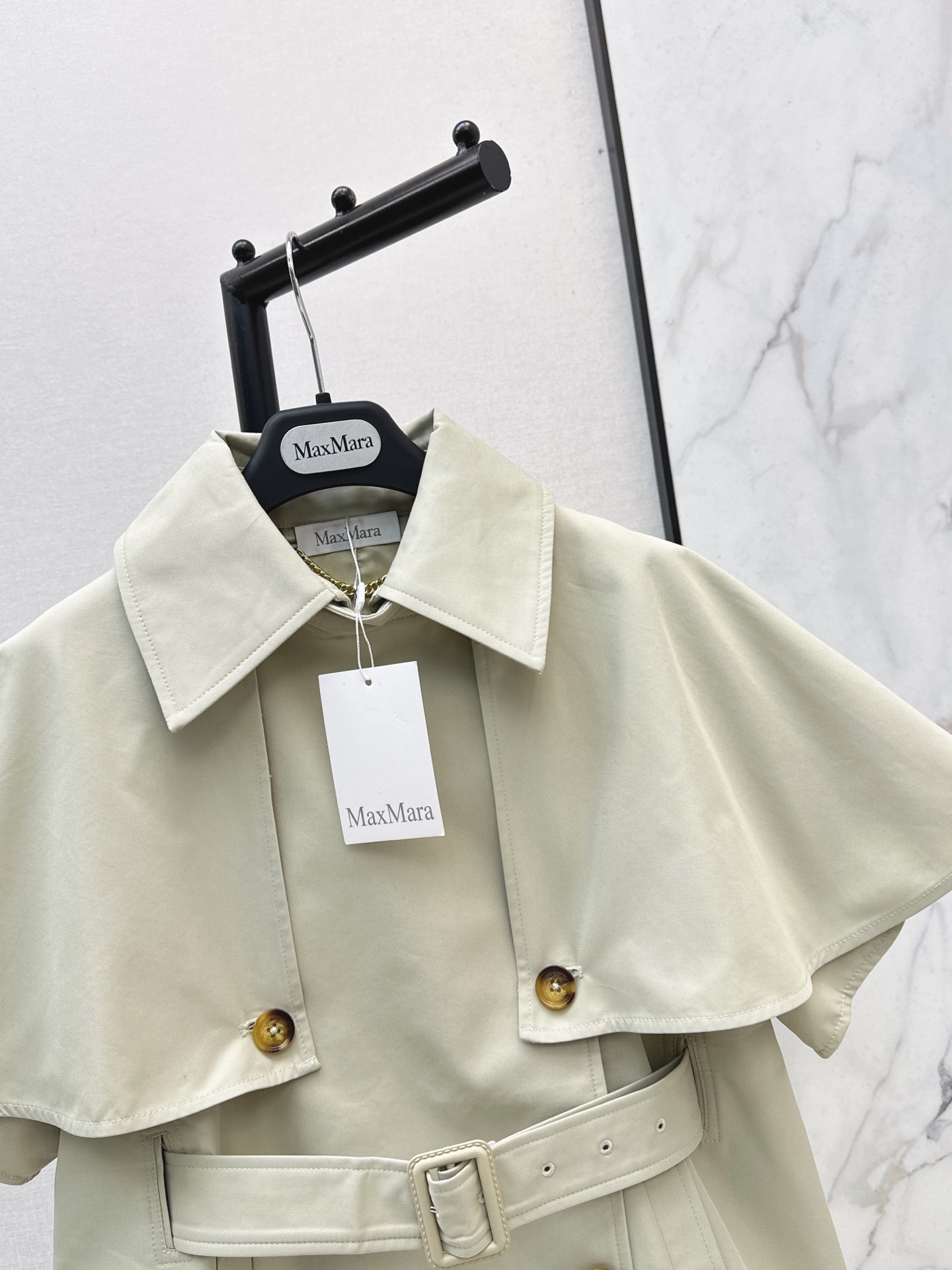 Max 26fw cape cropped trench coats