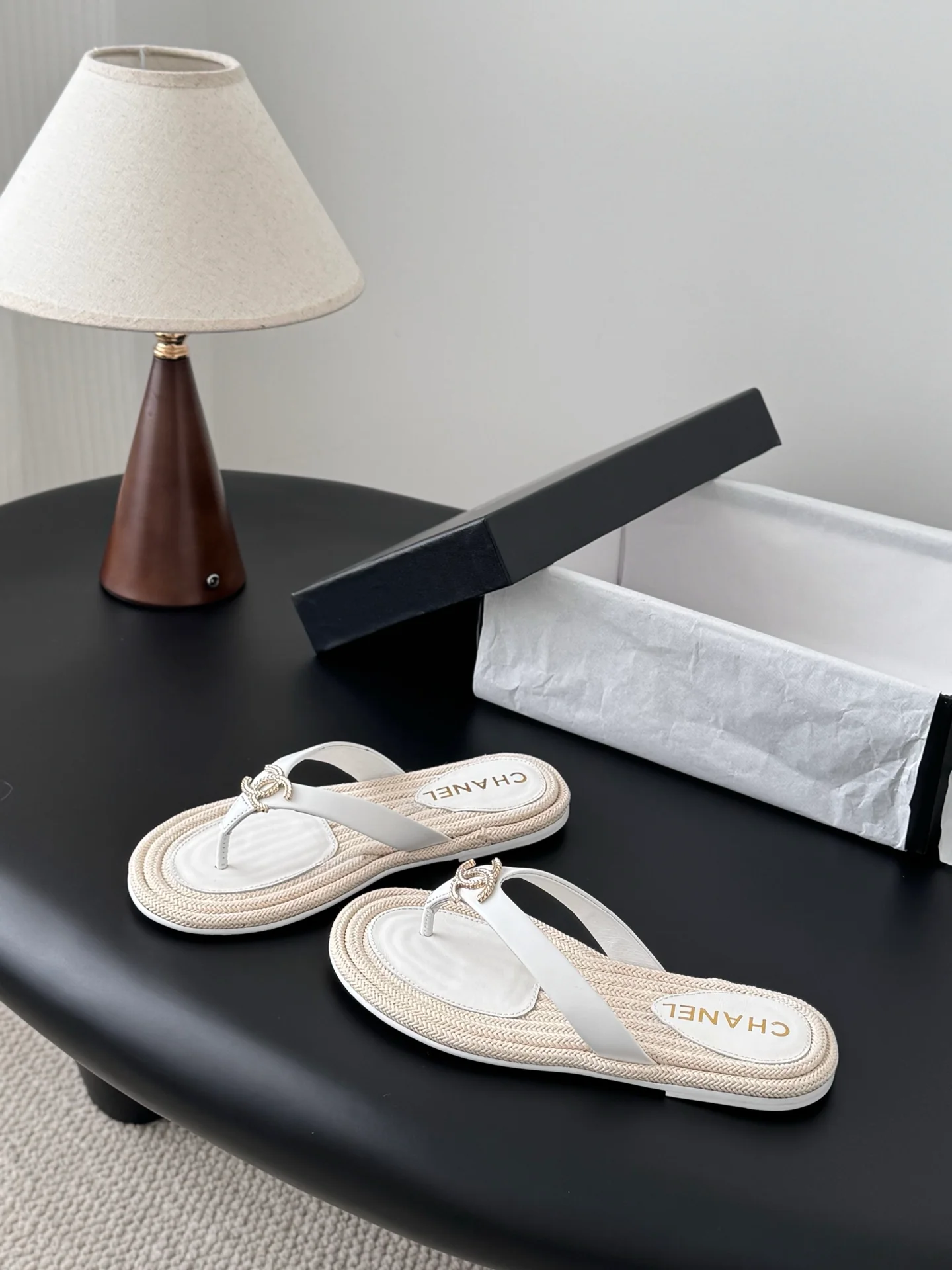 Chan 25K flip-flops