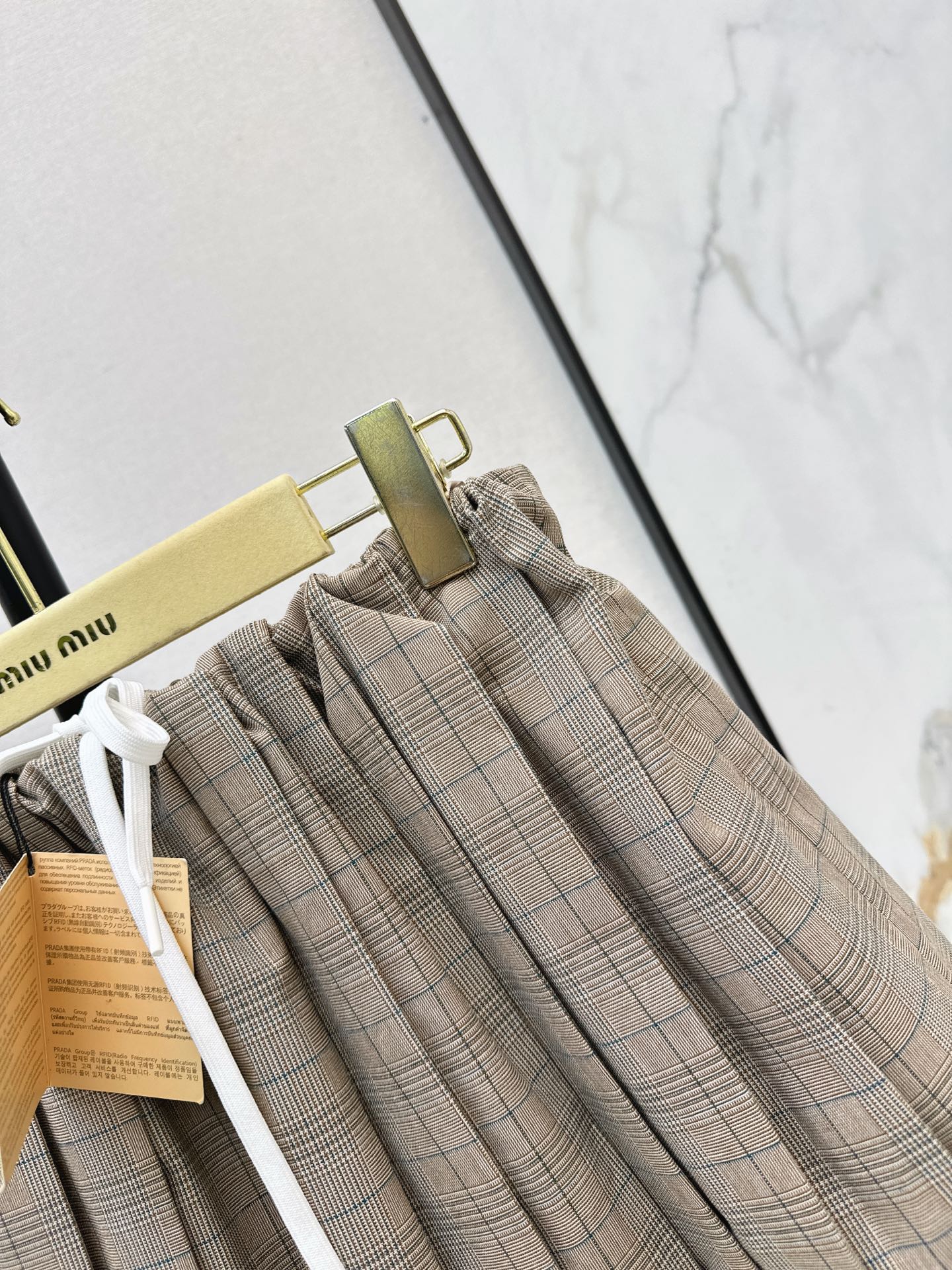 Miu 26fw check mini skirt