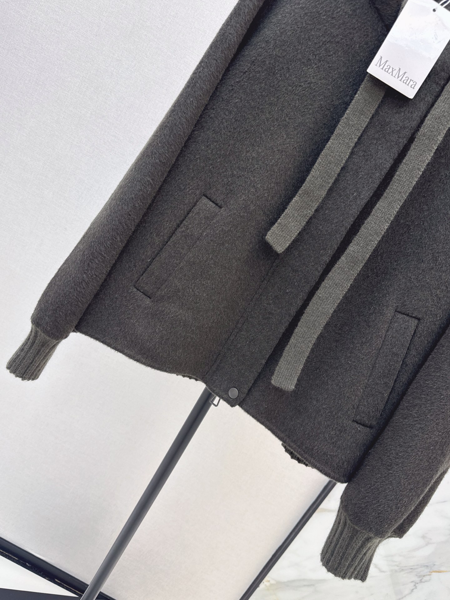 Max 26fw wool contract hooded down jacket