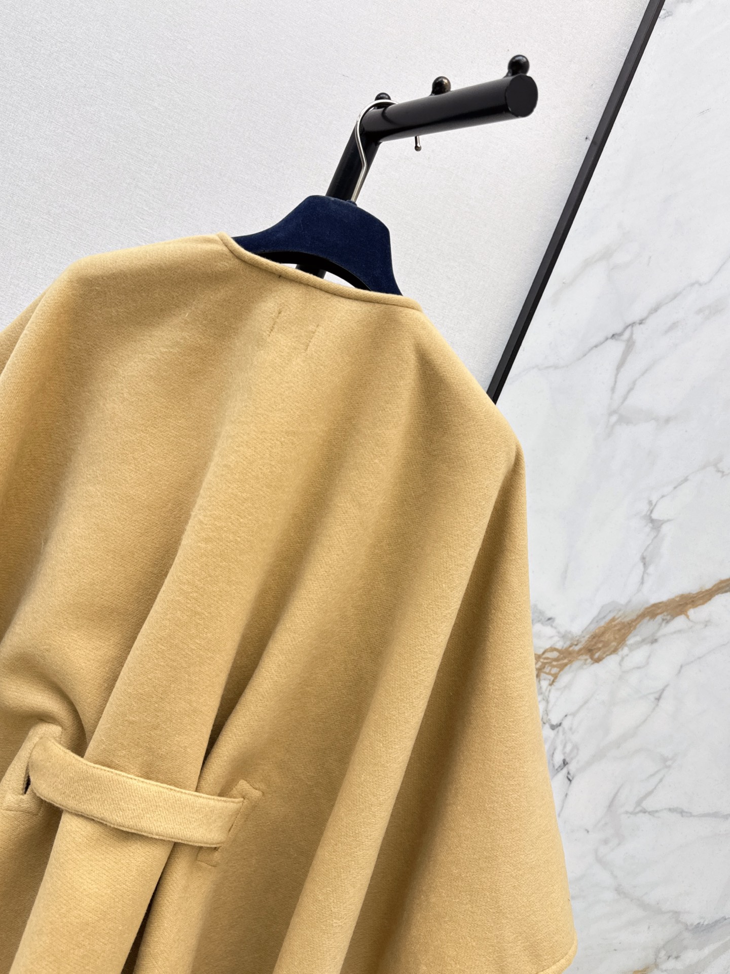 Bur 26fww wool shawls