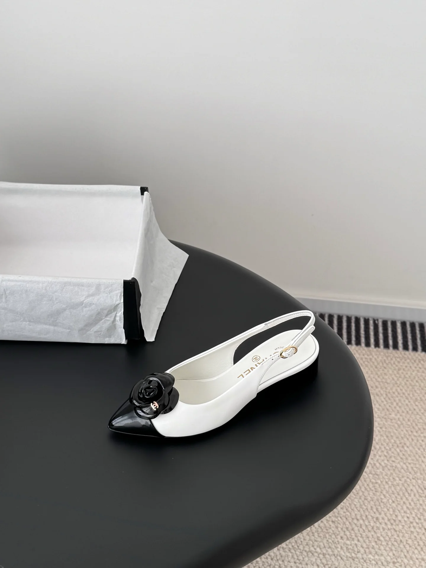 Chan 26ss slingback flats