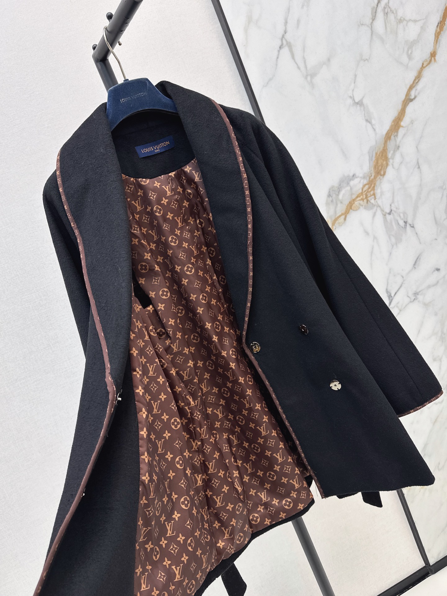 Loui 26fw belted wrap coats