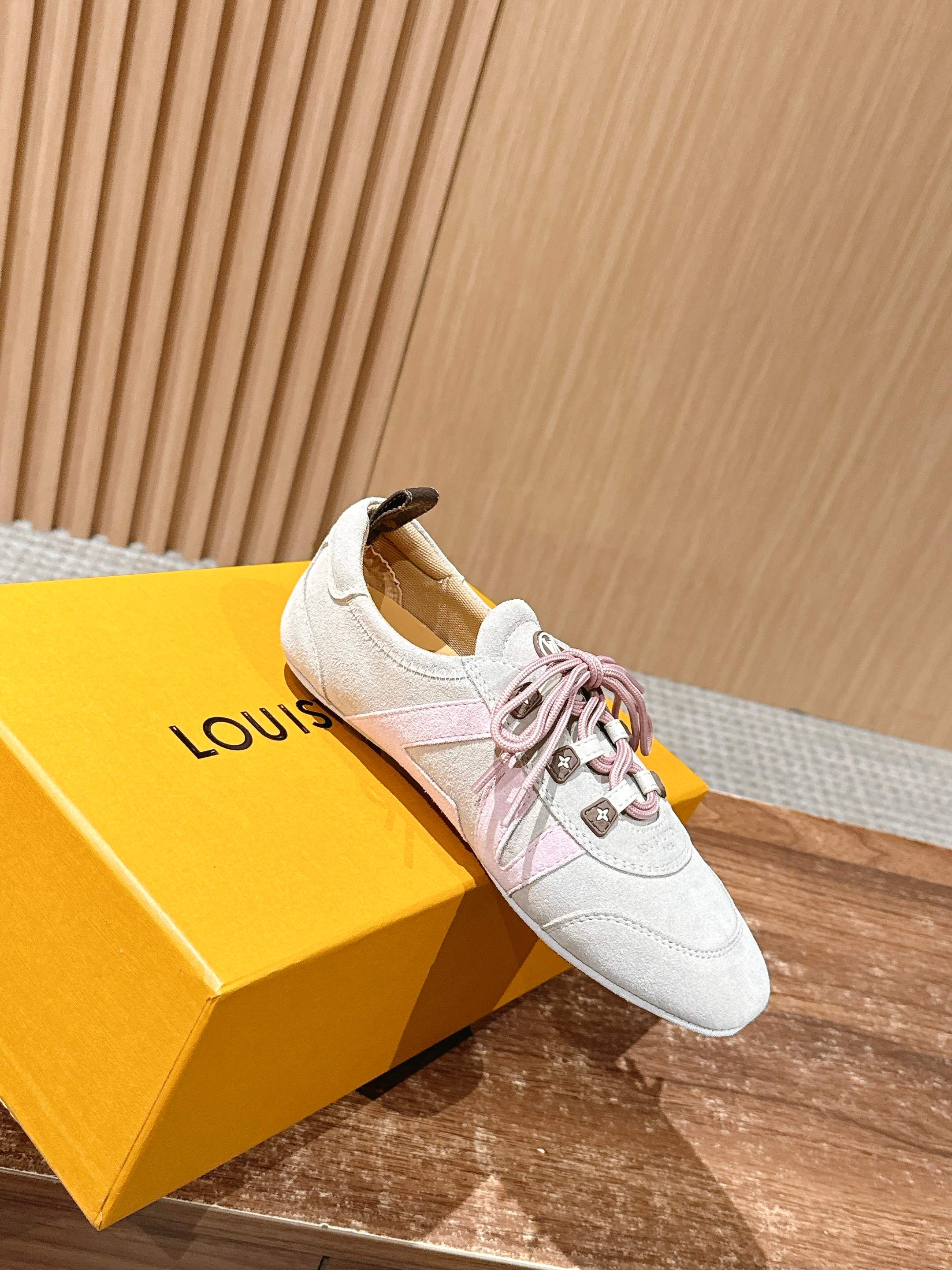 Loui 25fw sneaker