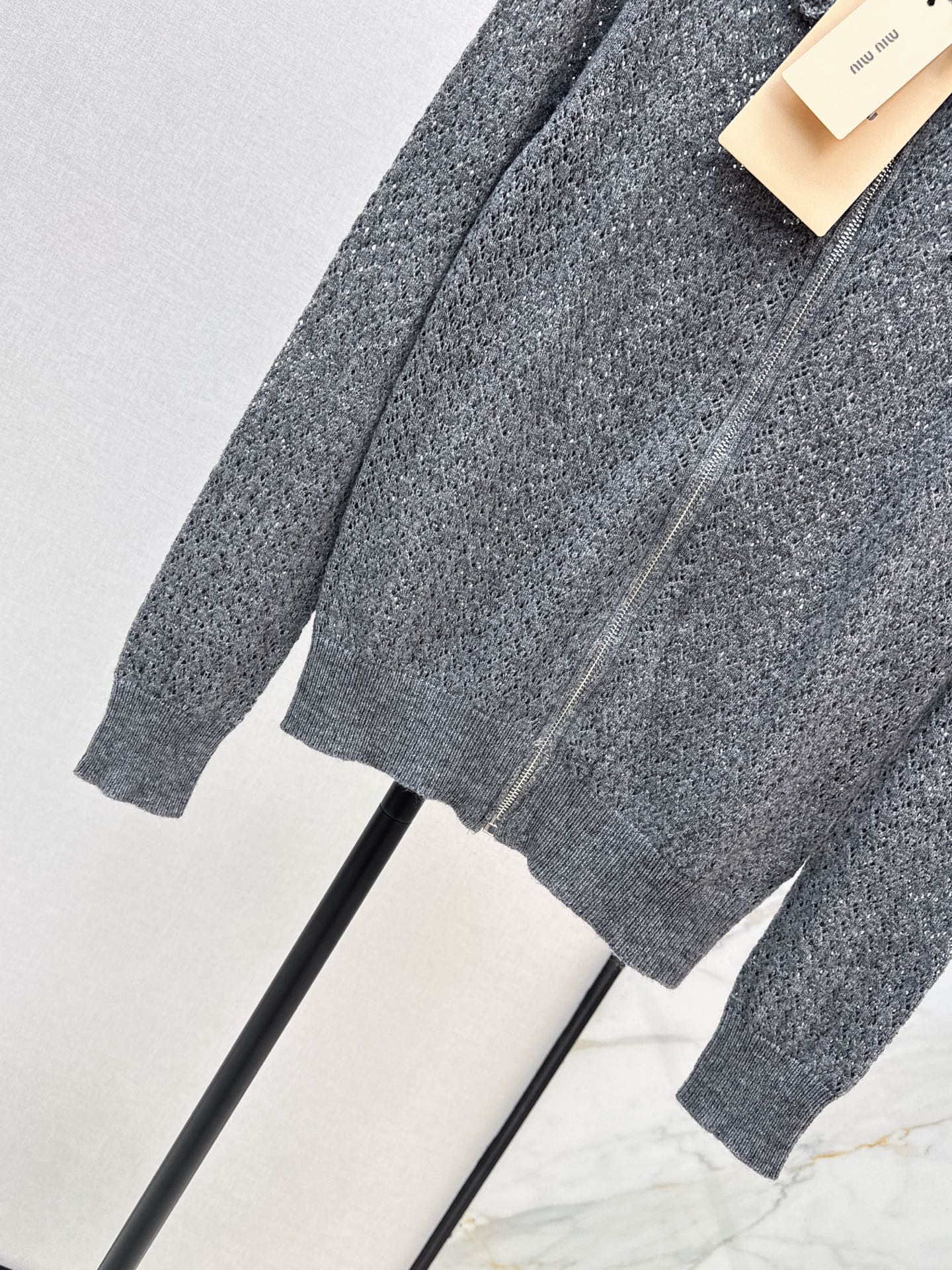 Miu 26fw knit zipper sweater