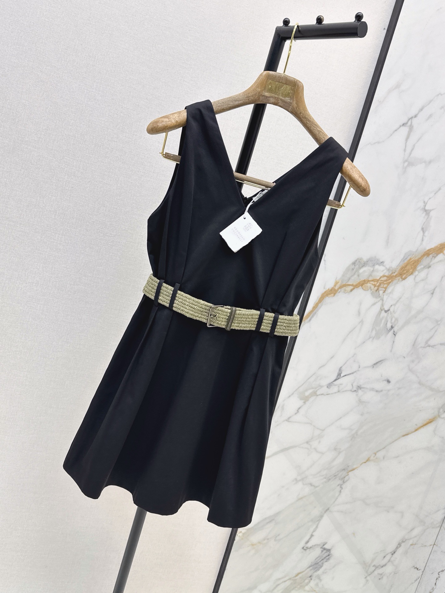 Brun 26ss sleeveless belted dress