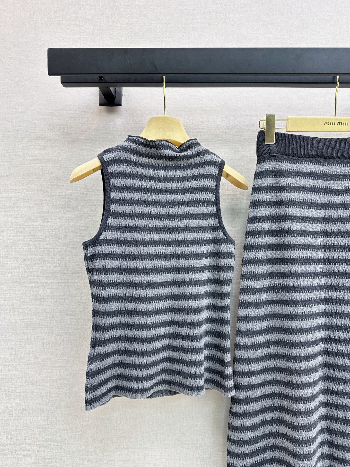 Miu 26fw stripe knit vest skirt sets