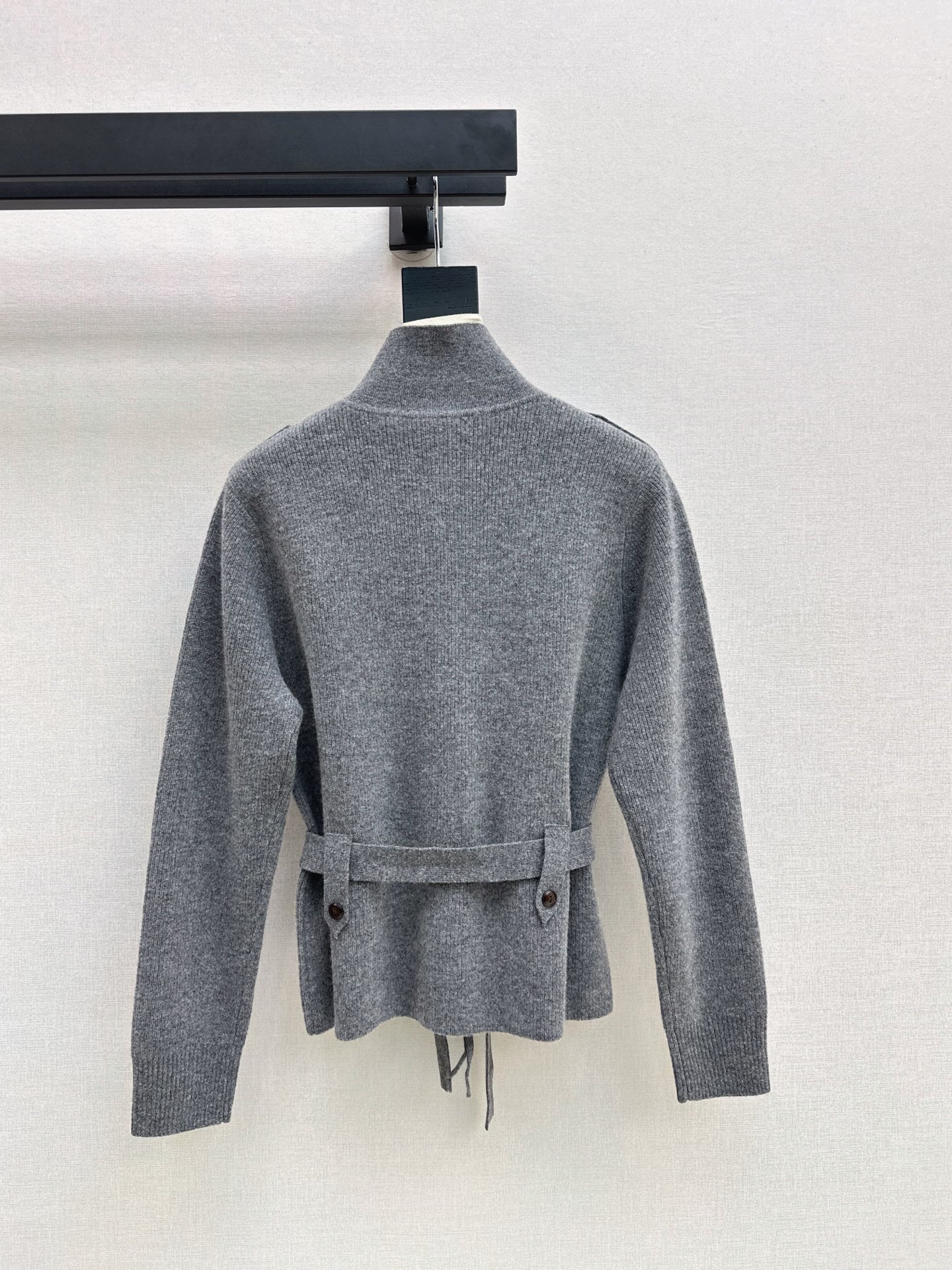 Max 26fw woolbelted cardigan