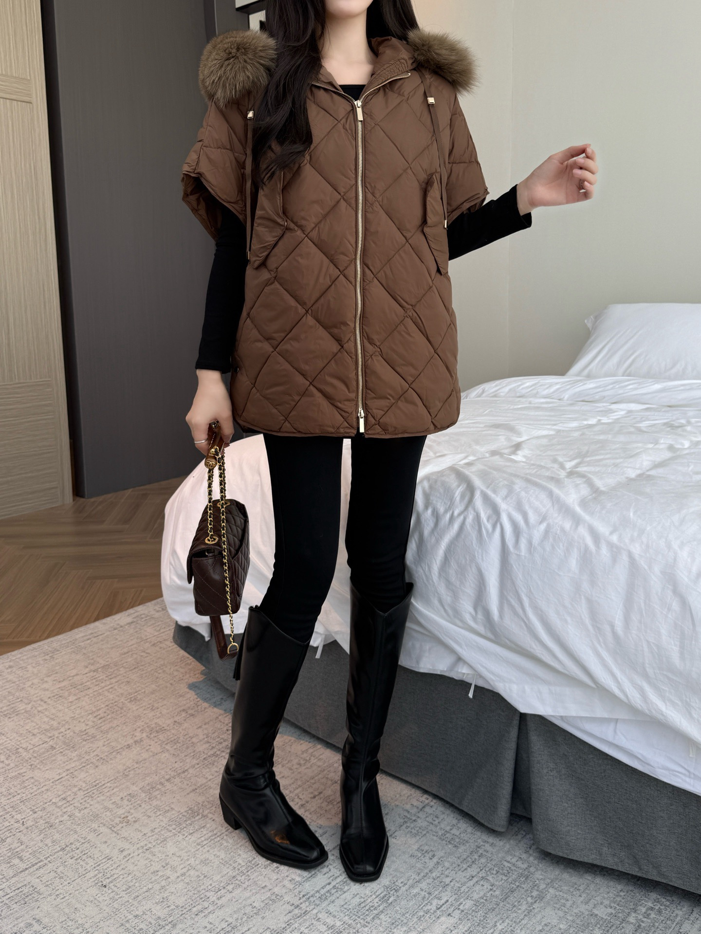 Max 26fw Hooded Down Vest