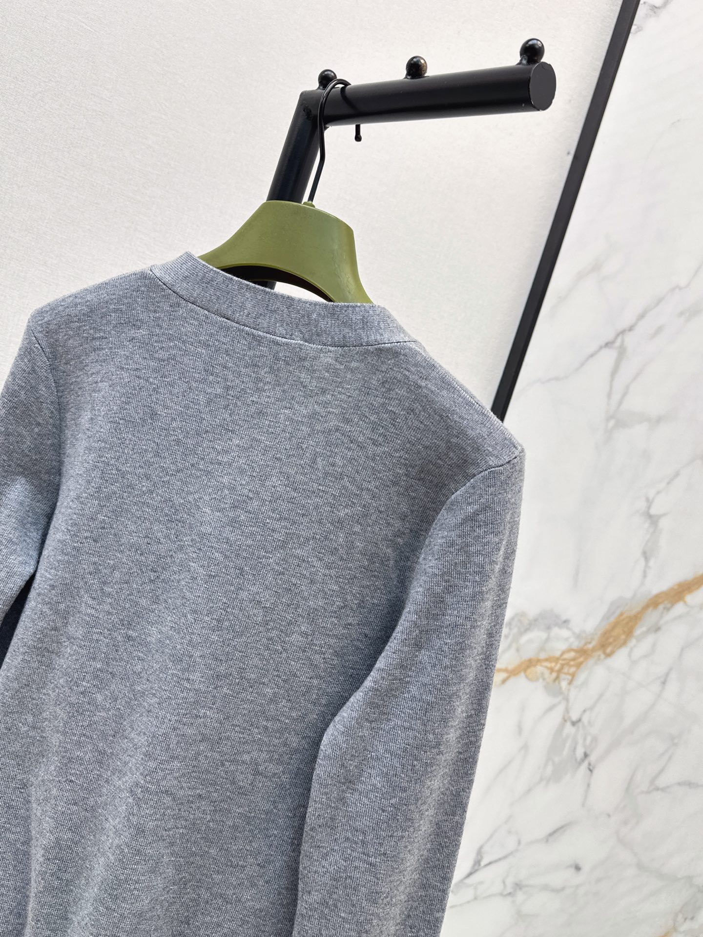 Guc 26fw knit cardigan