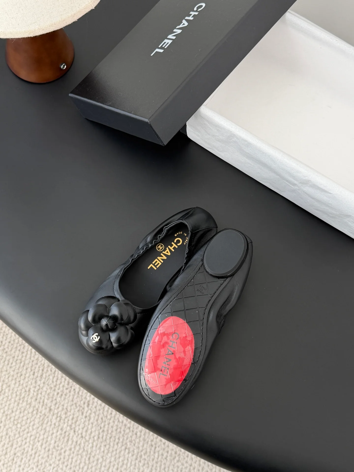 Chan 26K camellia flats