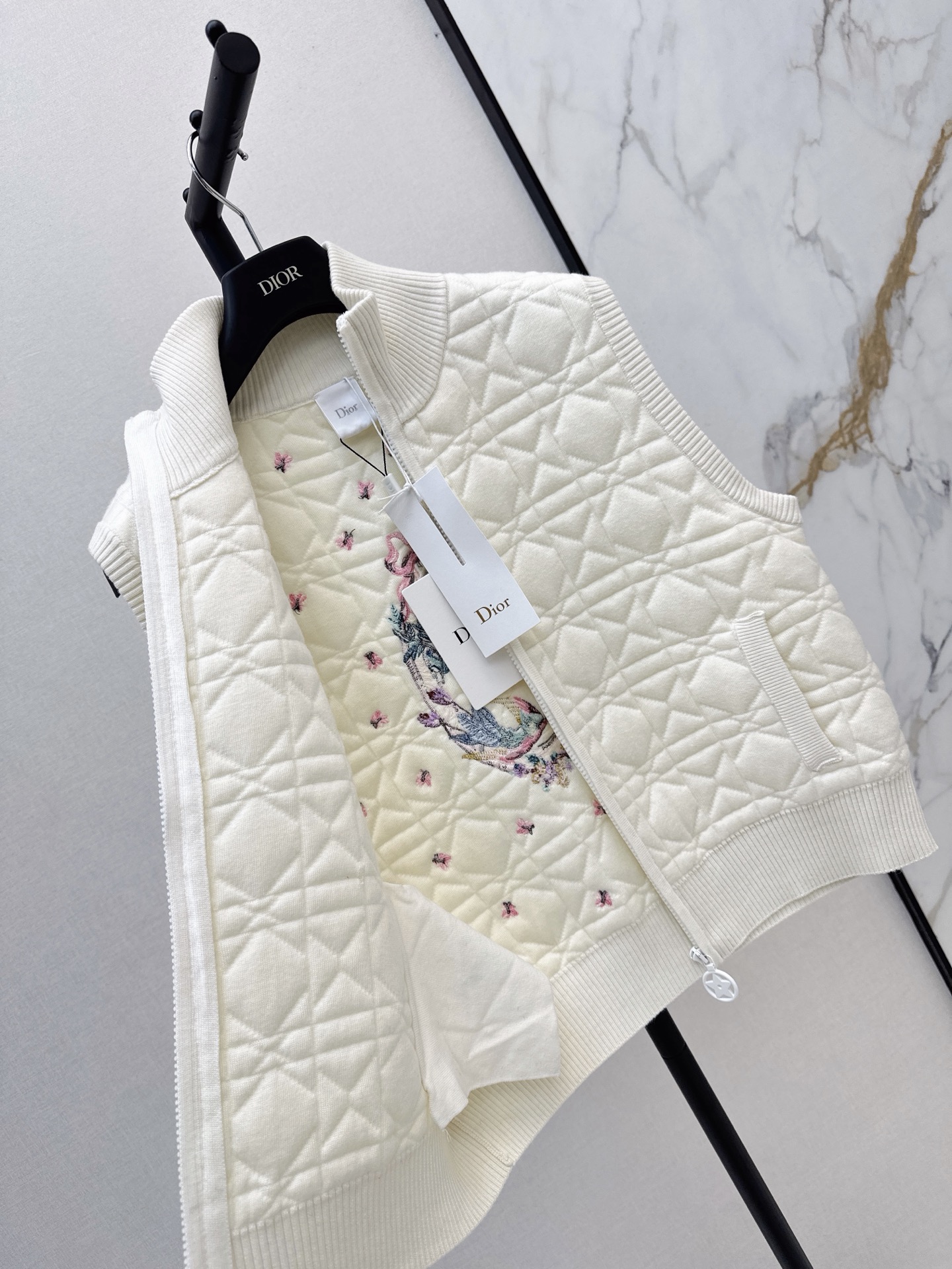 CD 26fw embroidery knit vest