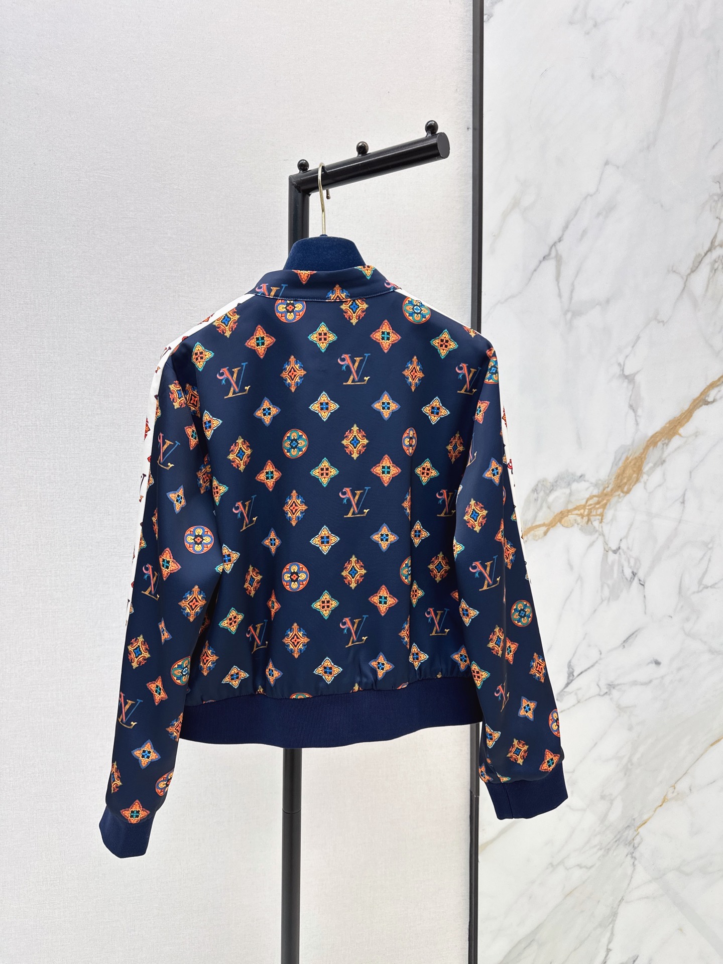 Loui 26fw print jacket