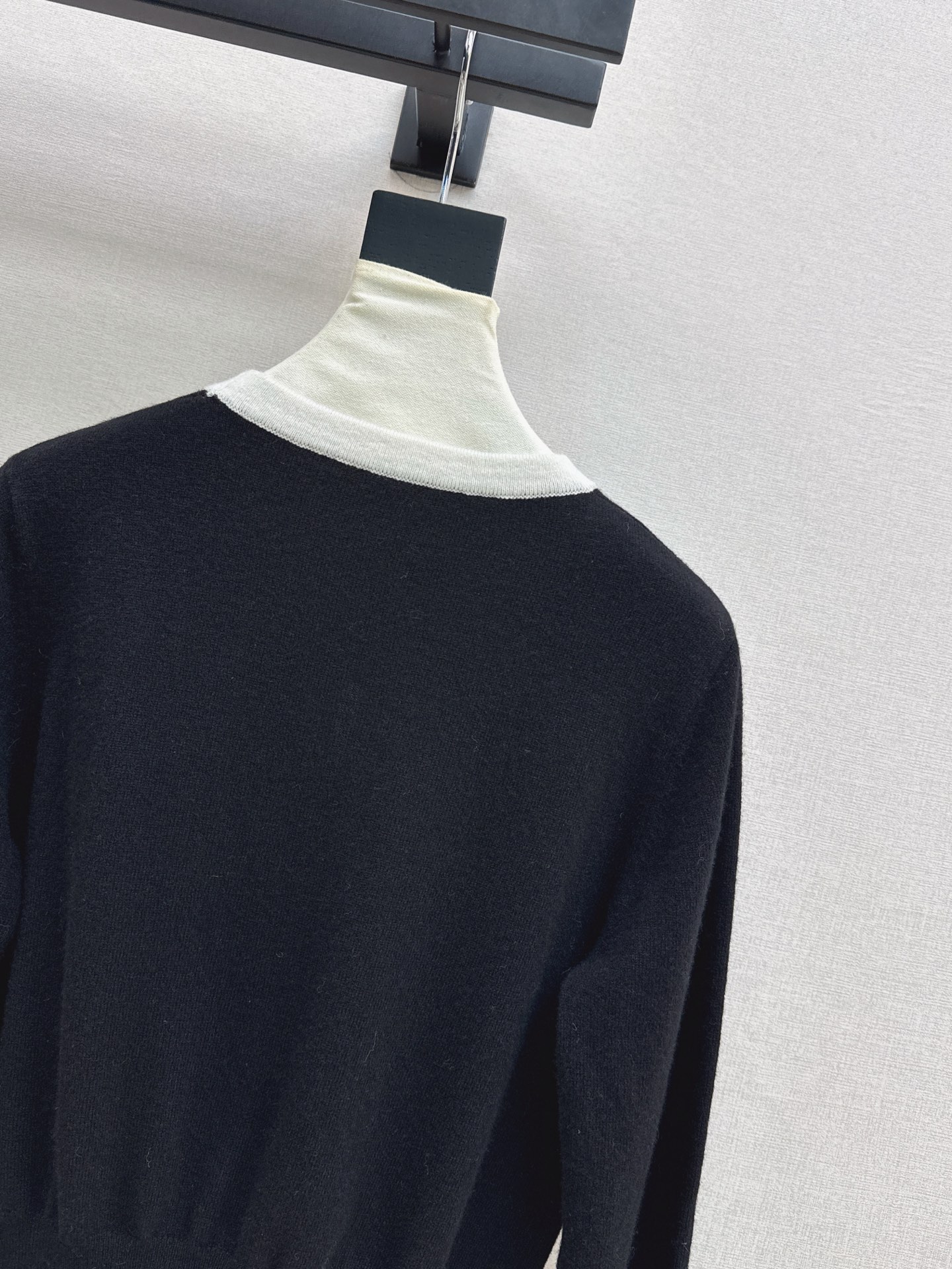 Chan 26fw 3d bow sweater