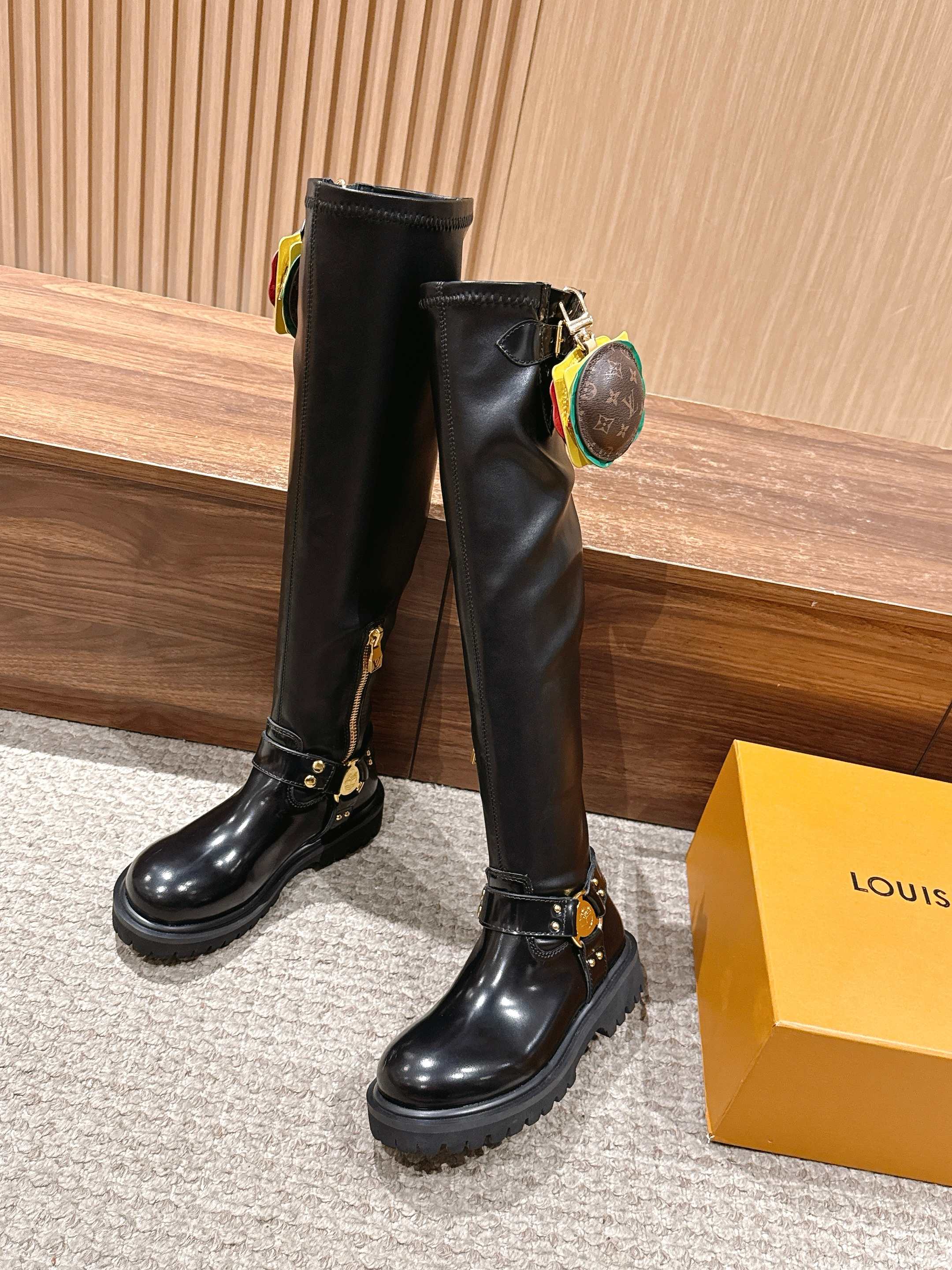 Loui 25fw boots