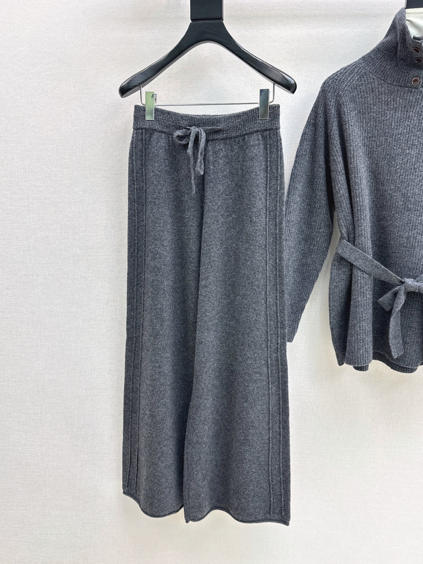 Her 26fw wool sweater pants sets