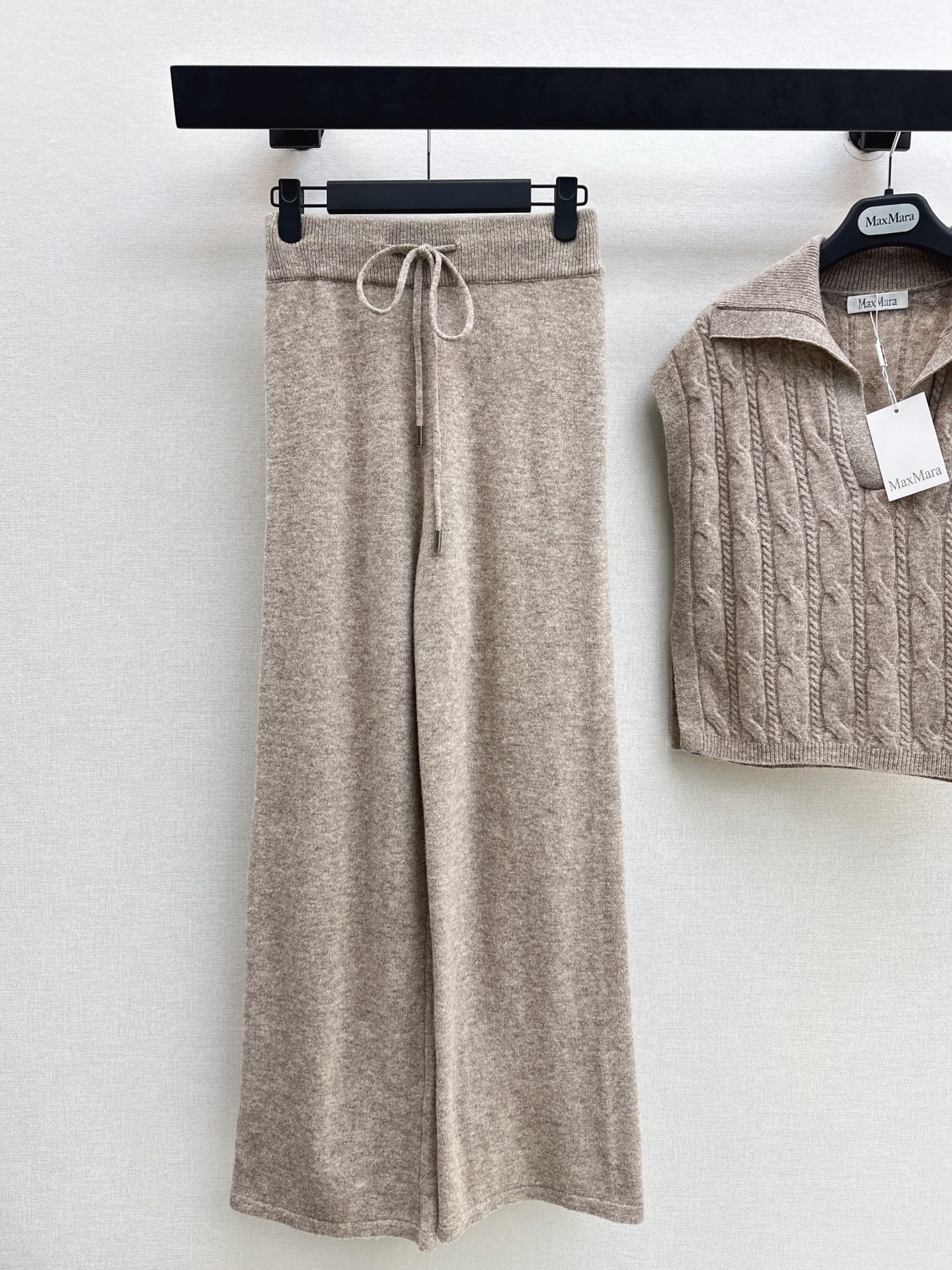 Max 26fw wool vest pants sets