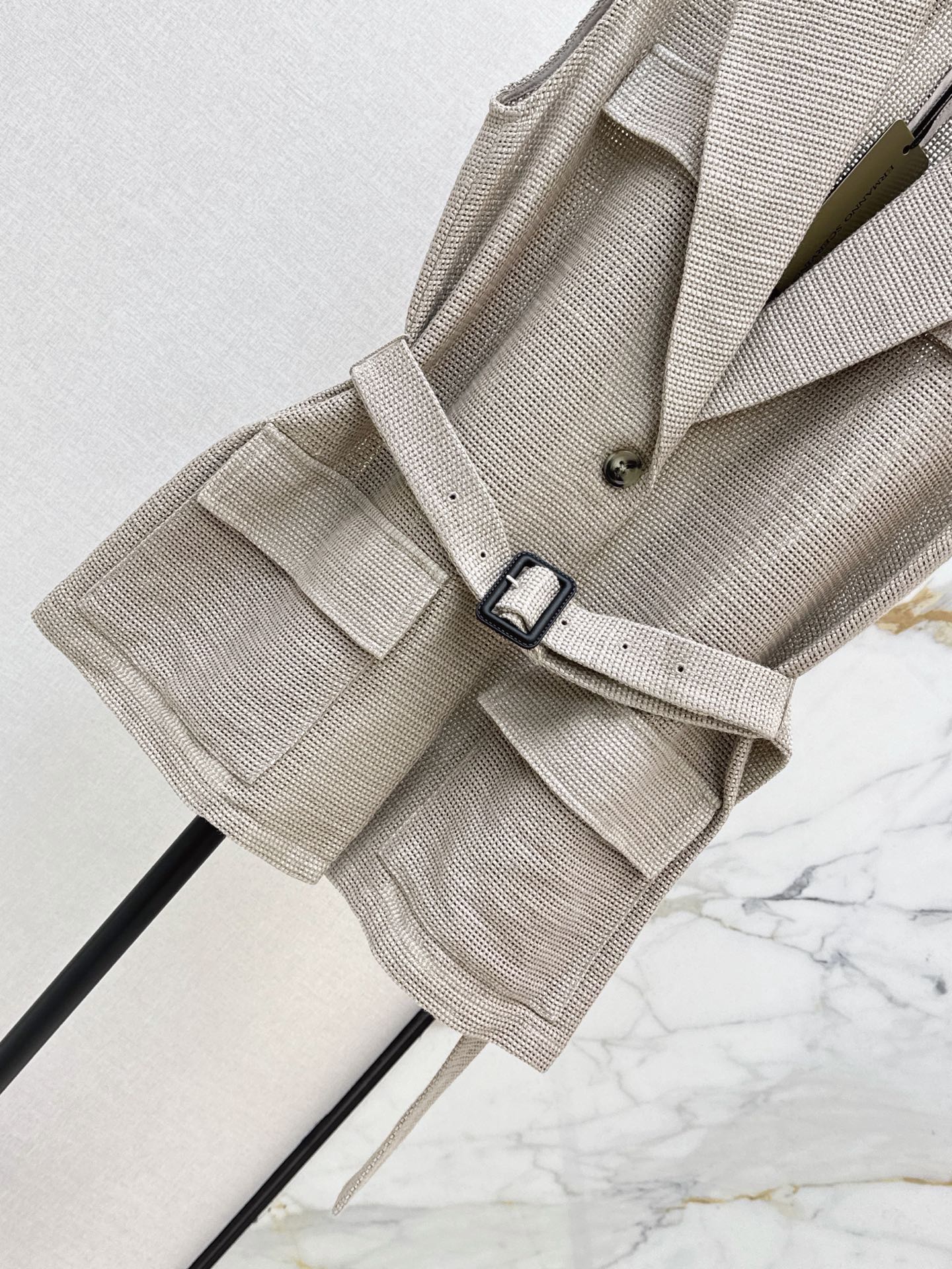 ES 26ss belted vest jacket
