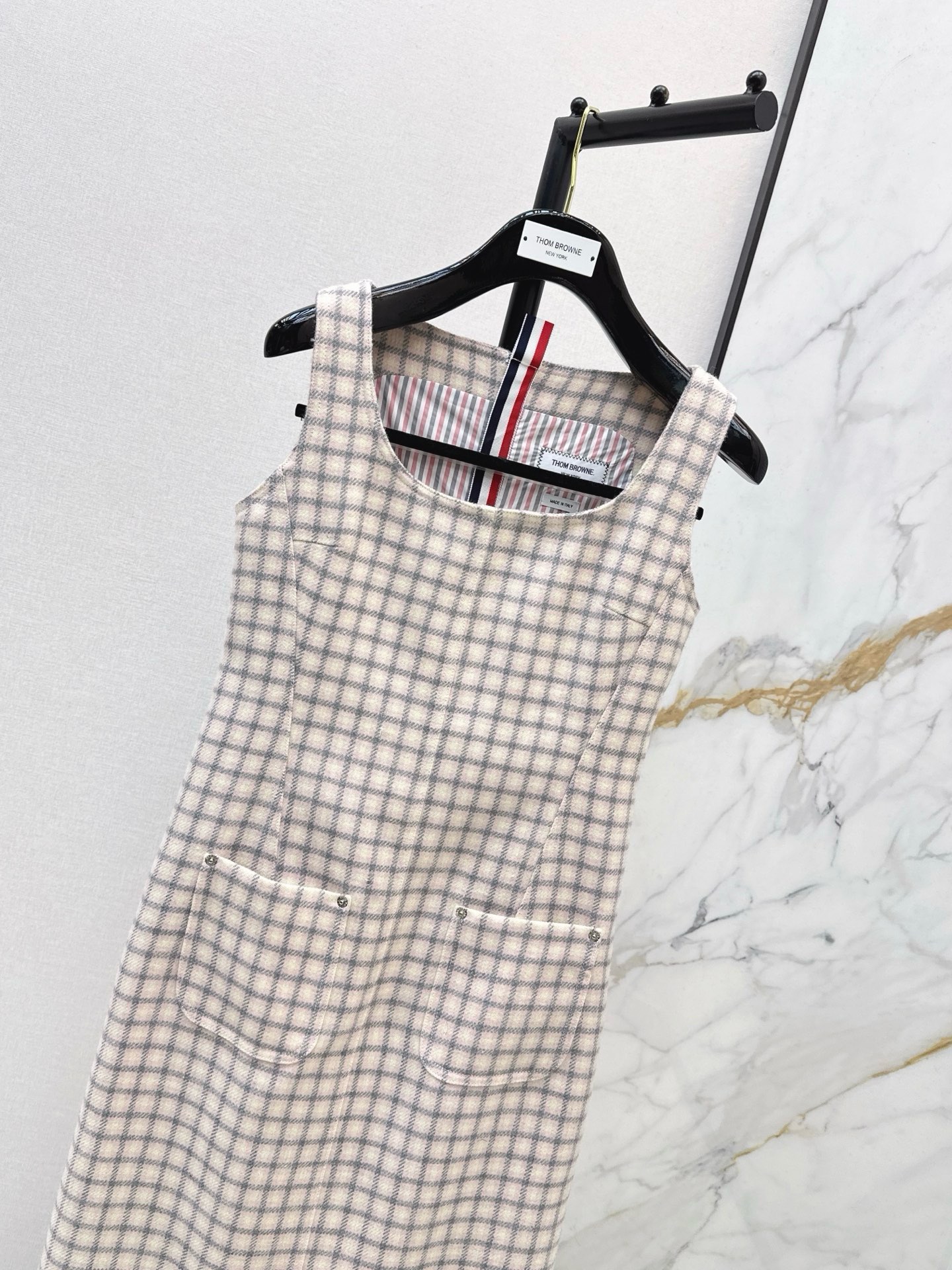 Thom 26fw sleeveless tweed dress