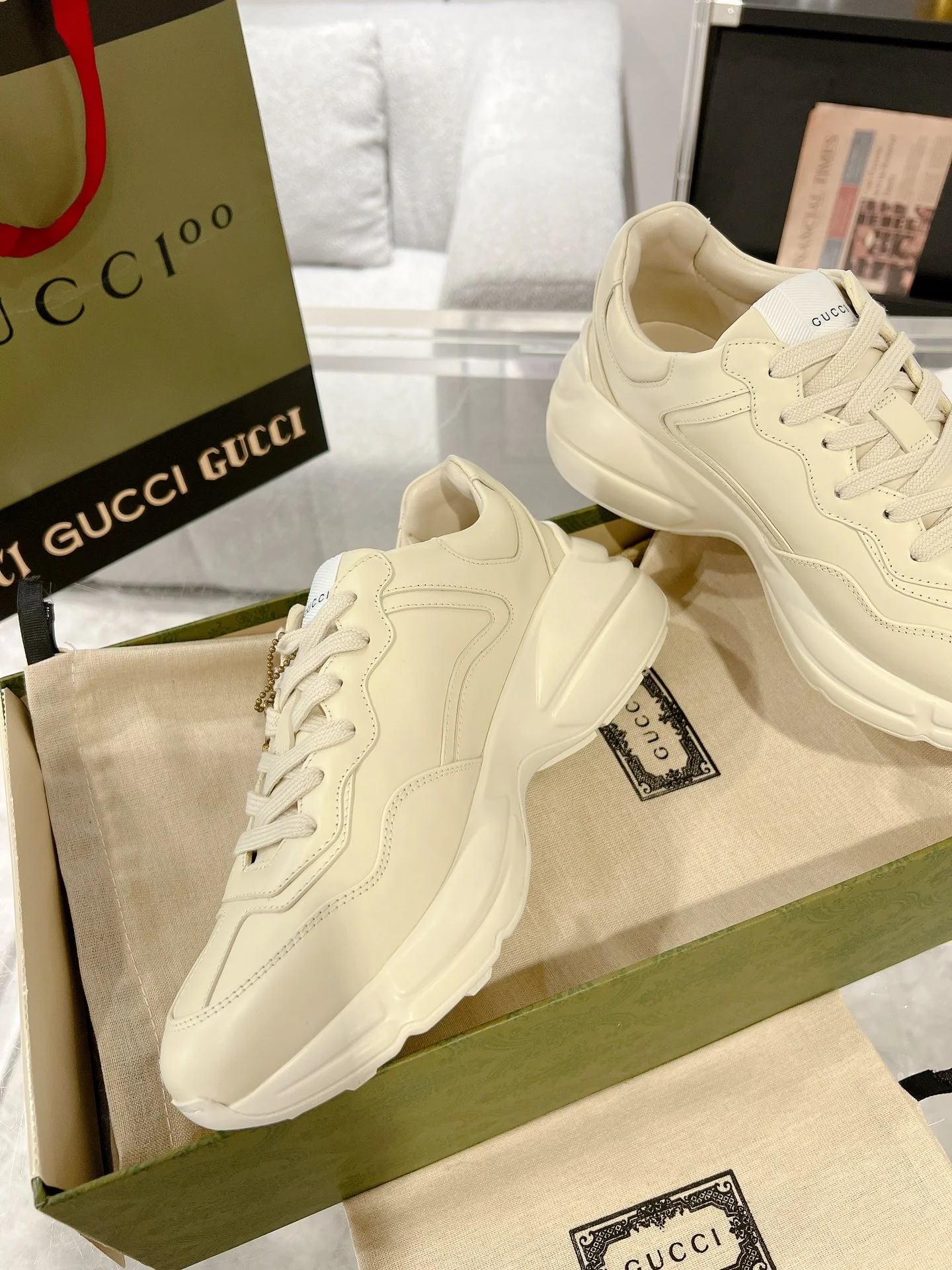 Gucc 25fw dad's shoes
