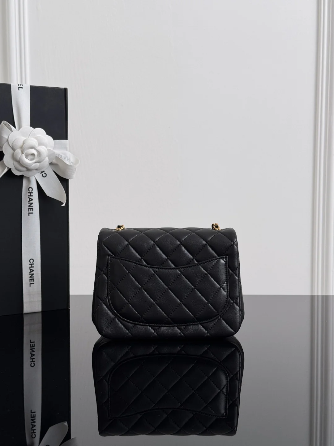Chan cf18 chain shoulder bag