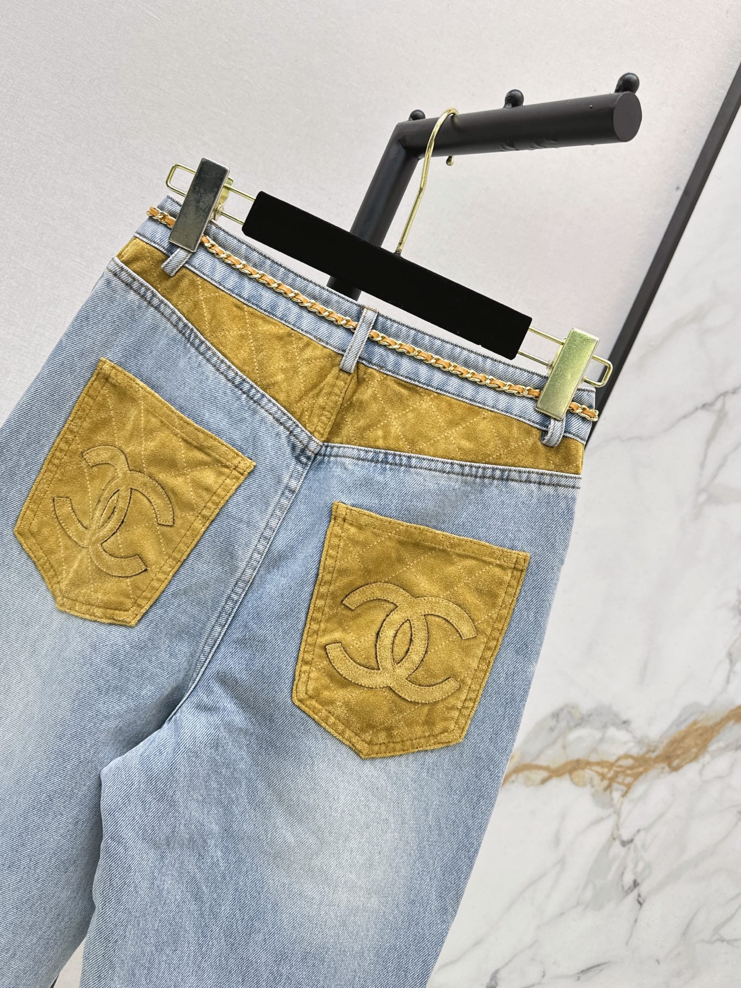 Chan 26fw suede contract straight-leg jeans