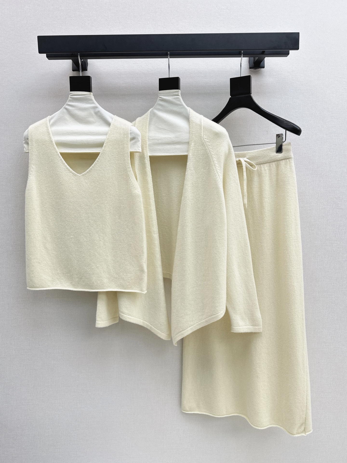 Max 26fw wool knit vest cardigan skirt sets