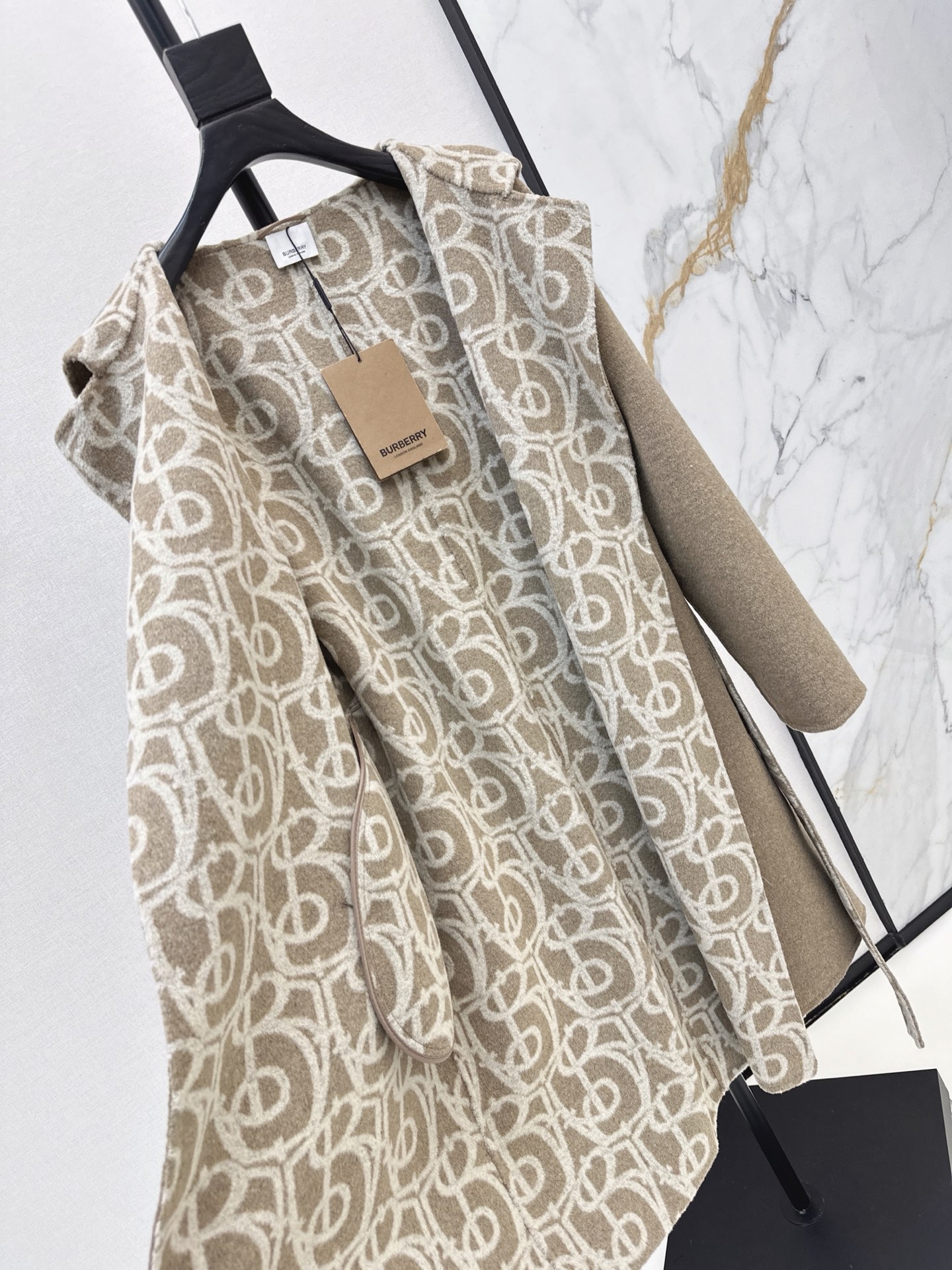Bur 26fw woolen hooded overcoats