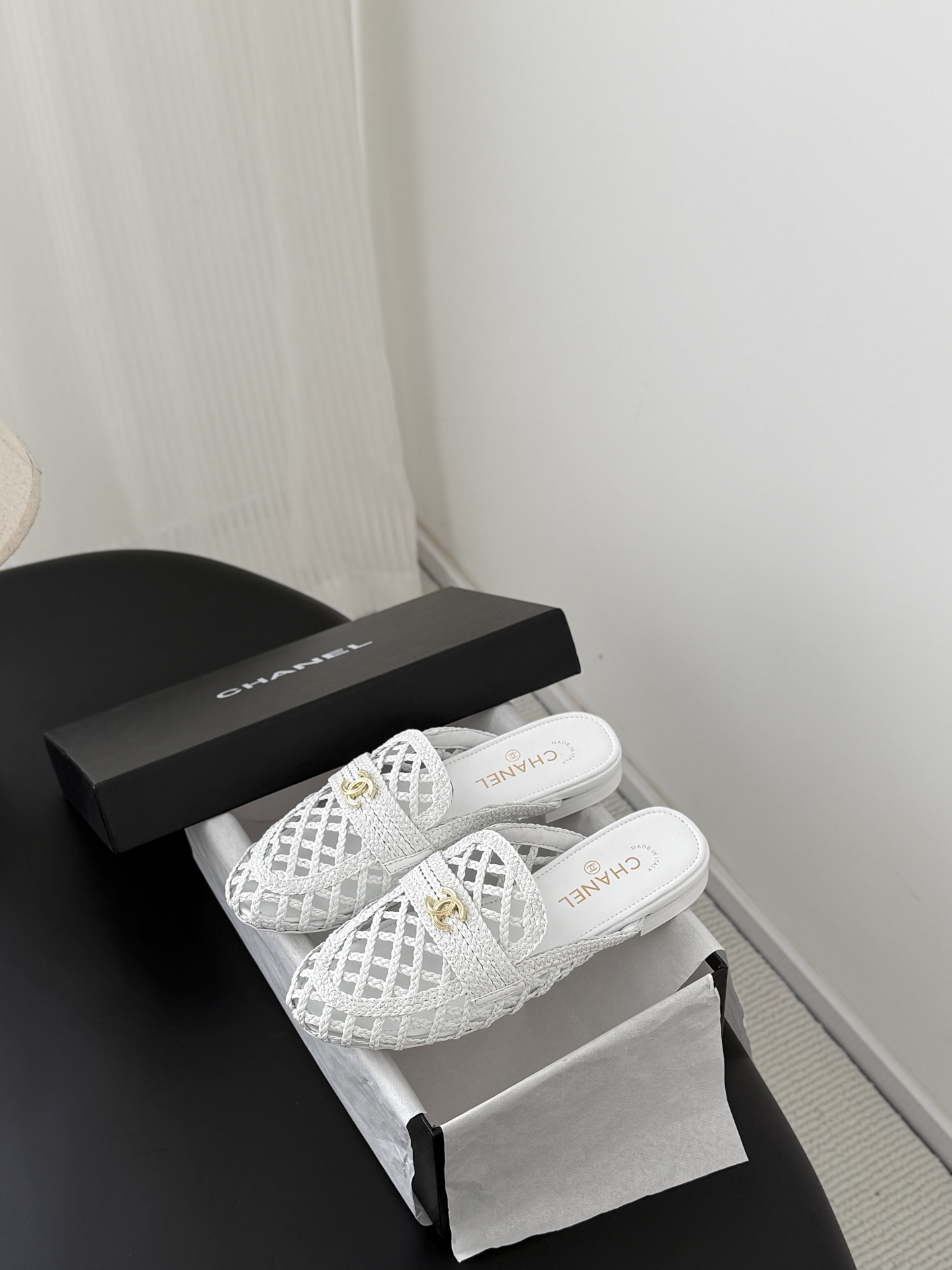 Chan 26ss woven slippers