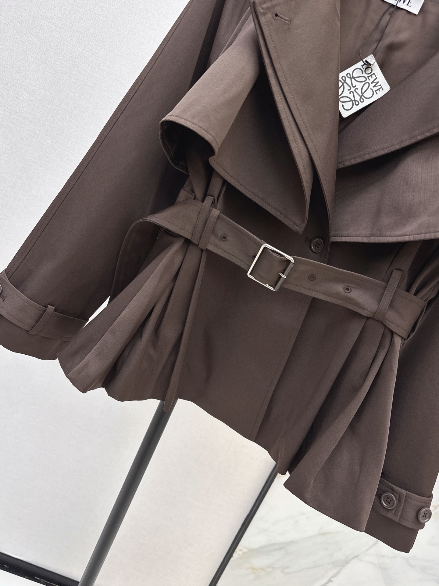 Loe 26fw hooded trench coats