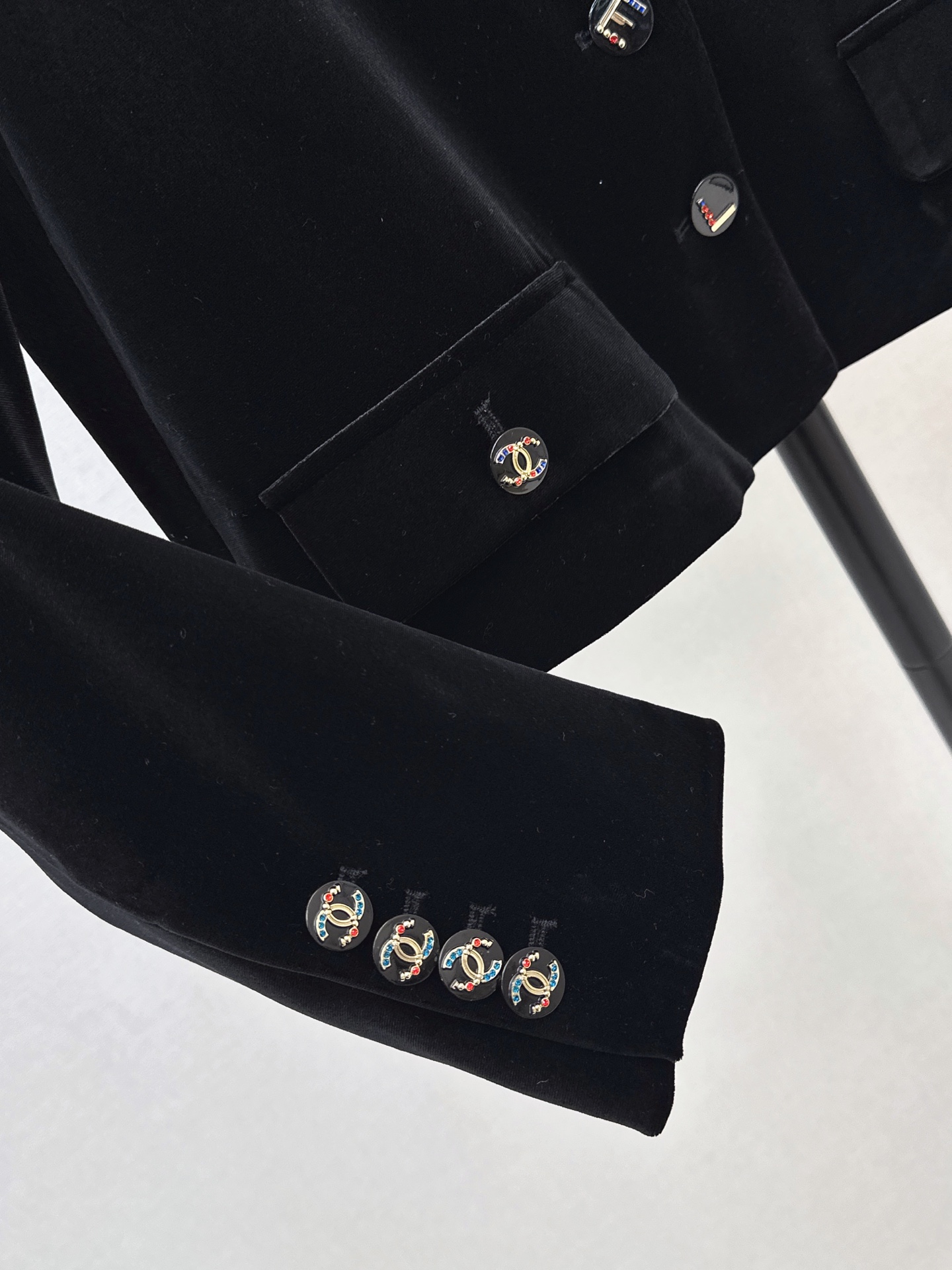 Chan 26fw velvet cropped jacket