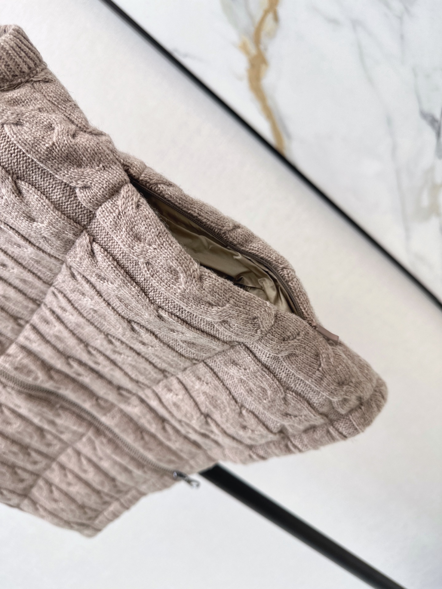 Brun 26fw knit down vest
