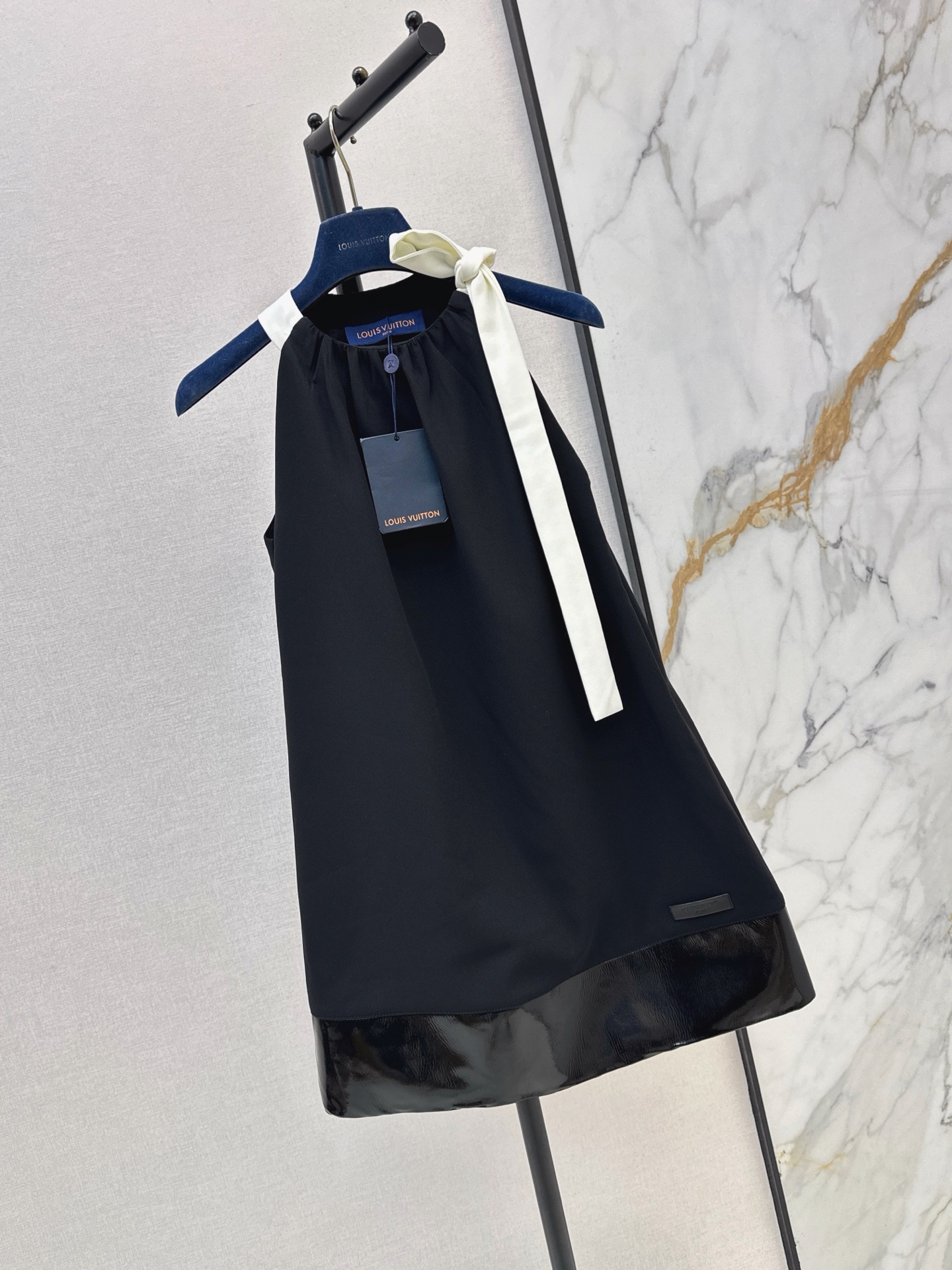 Loui 26fw sleeveless dress