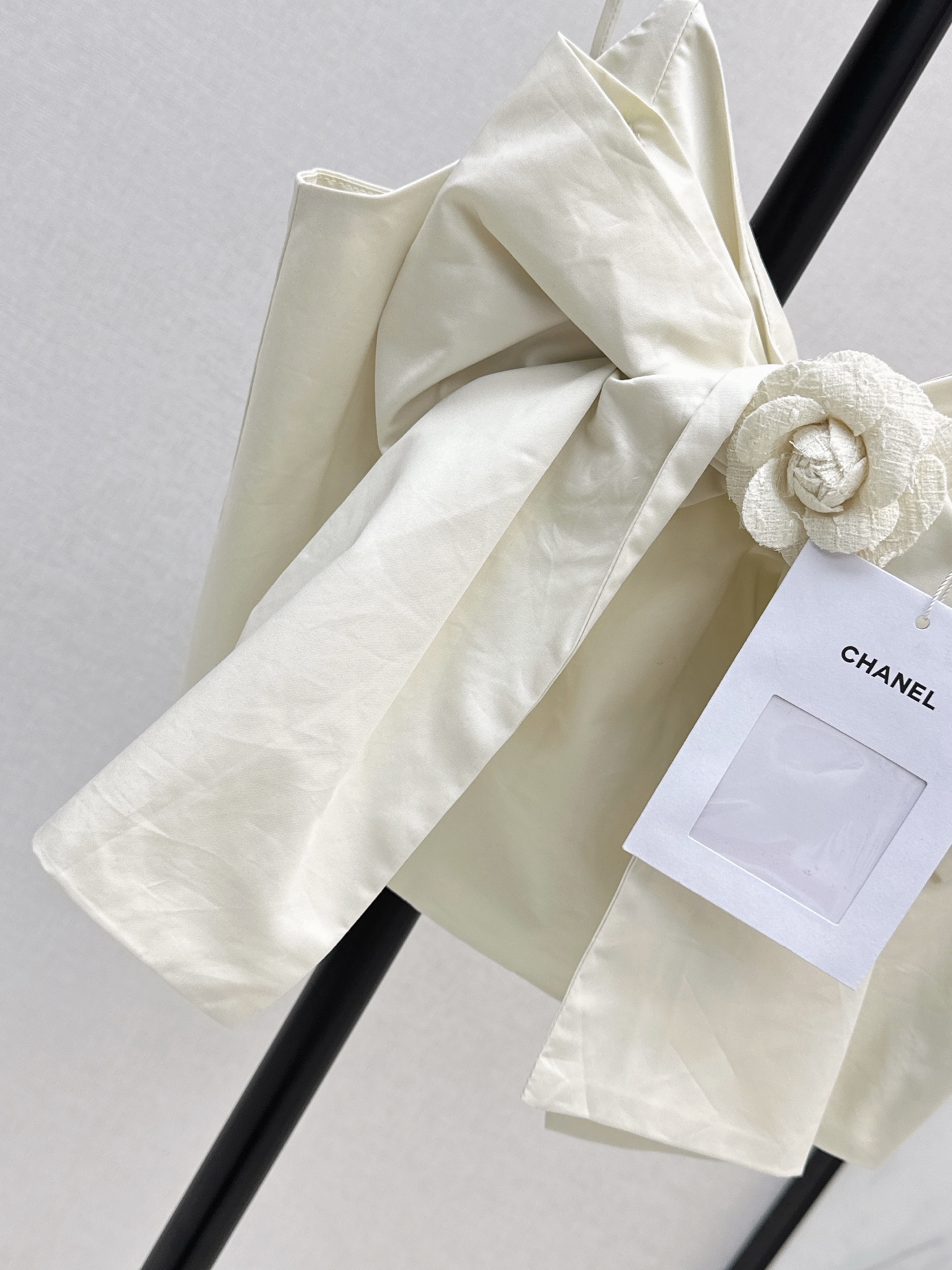 Chan 26fw bow camisole