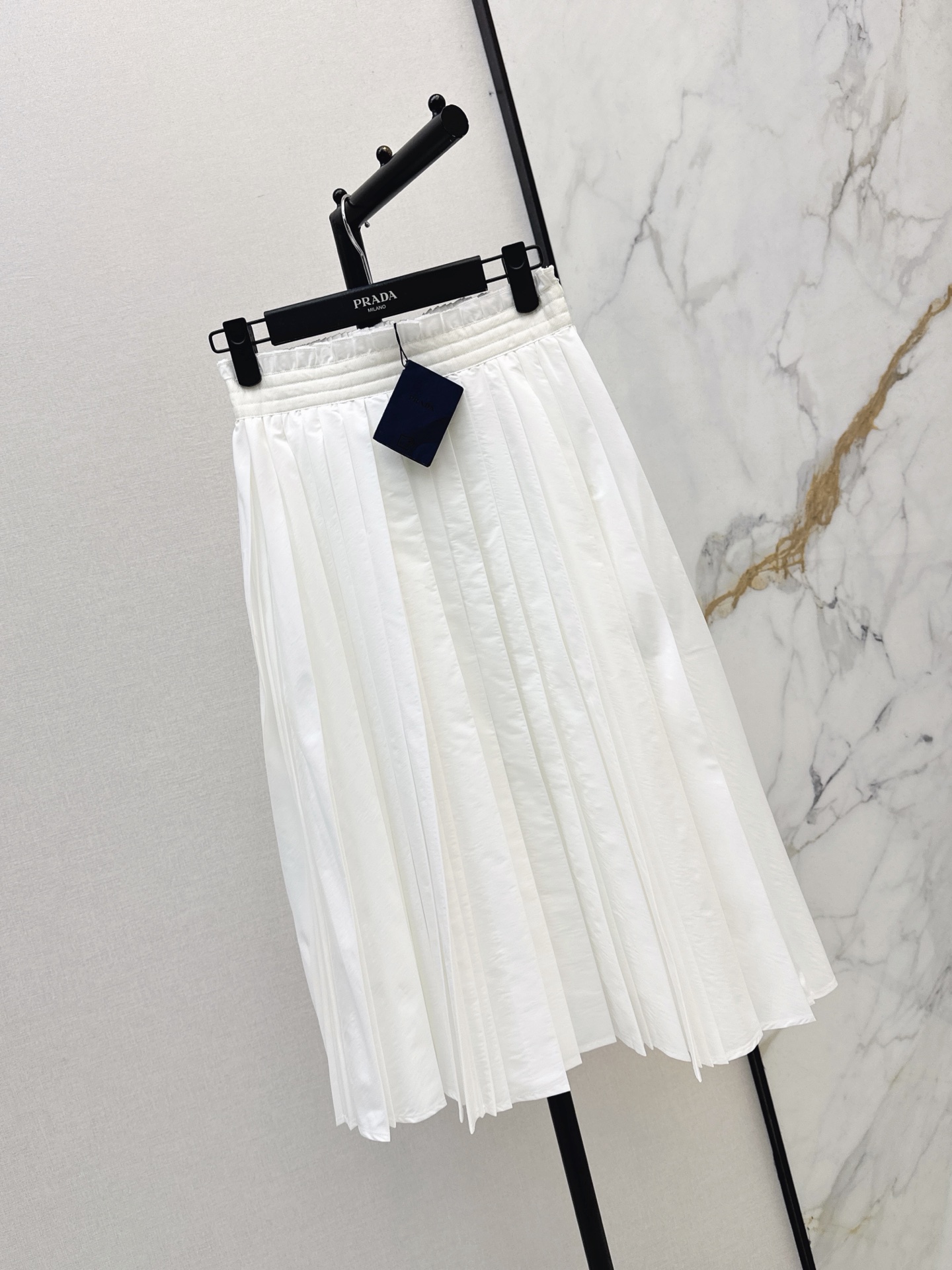 Pra 26fw pleated skirt