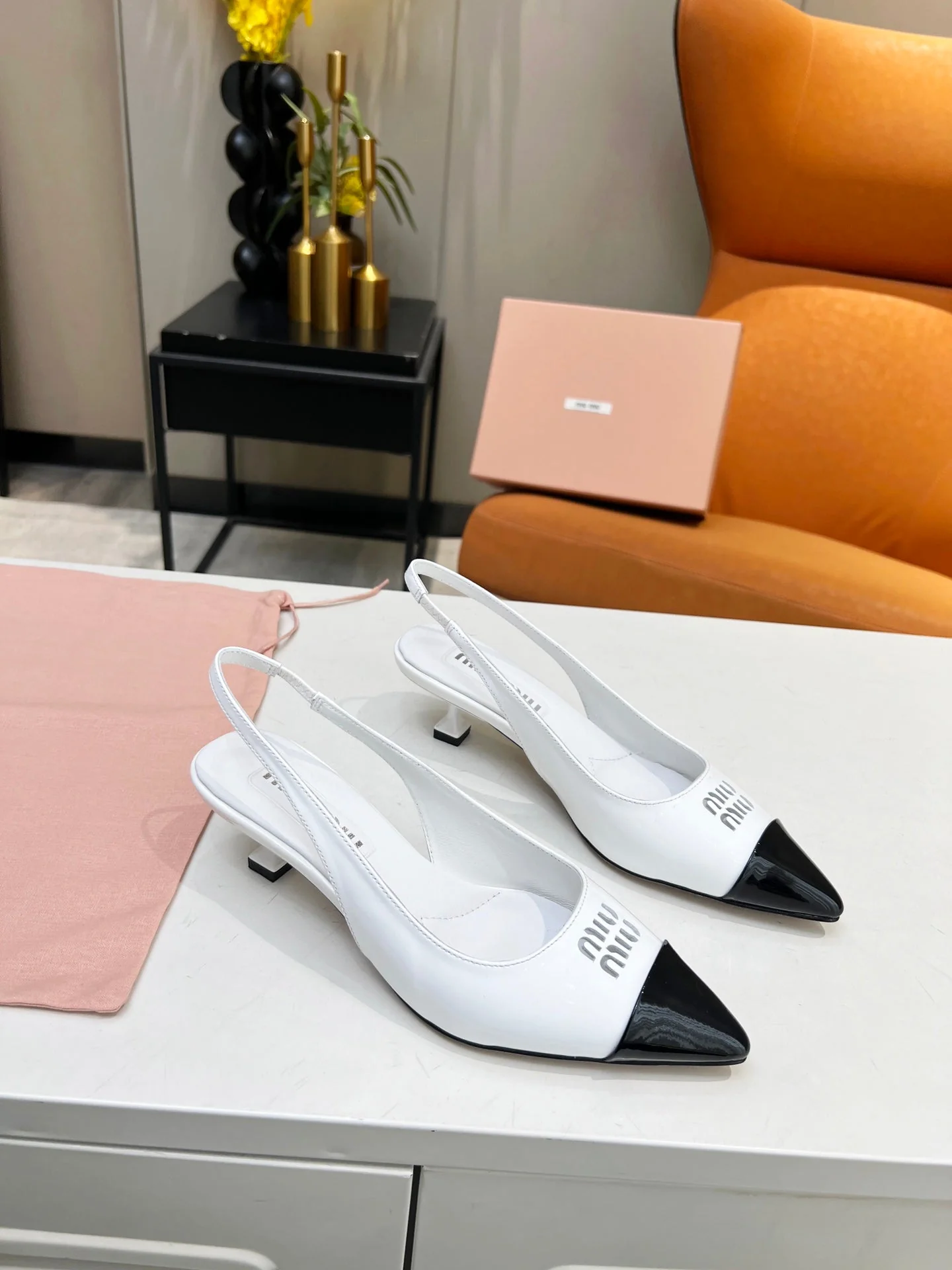 mi Slingback pump