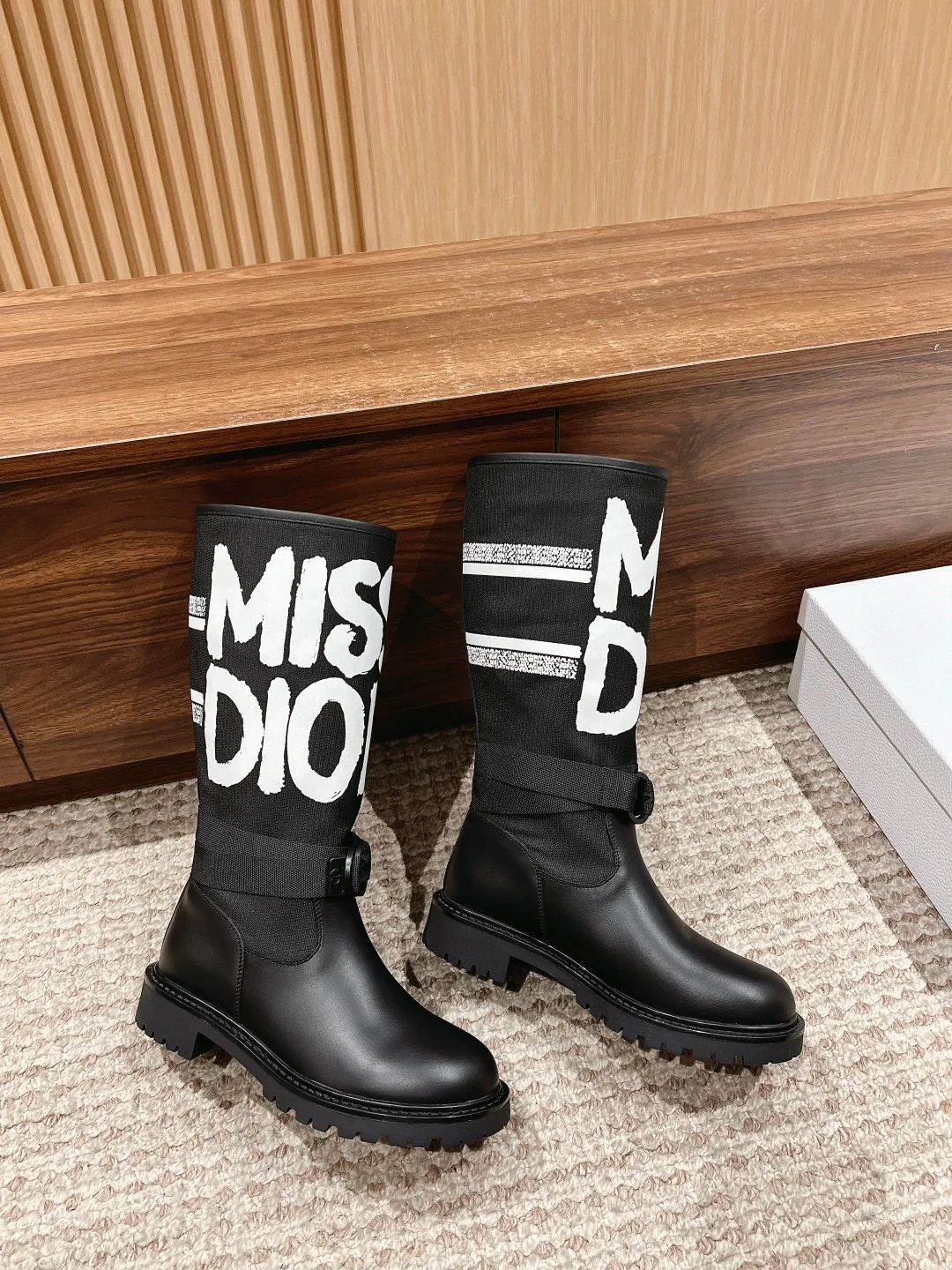 CD 25fw half boots