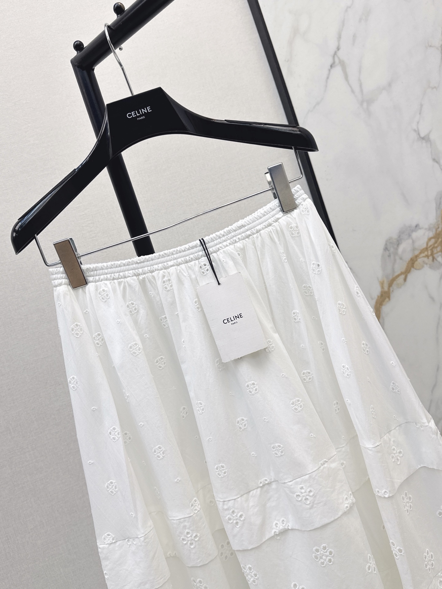 Celi 26fw embroidery skirt