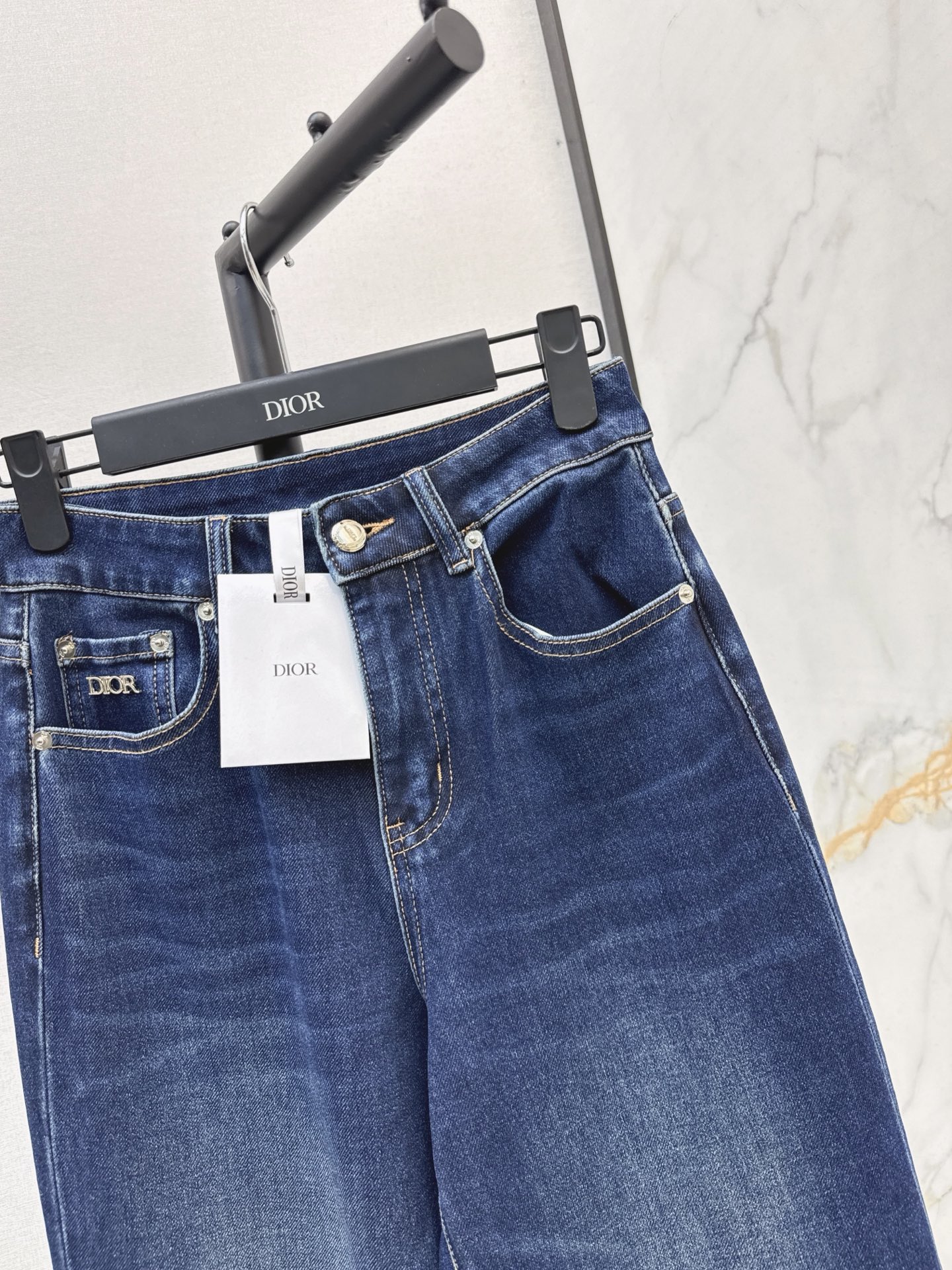 CD 26fw embroidery patch jeans