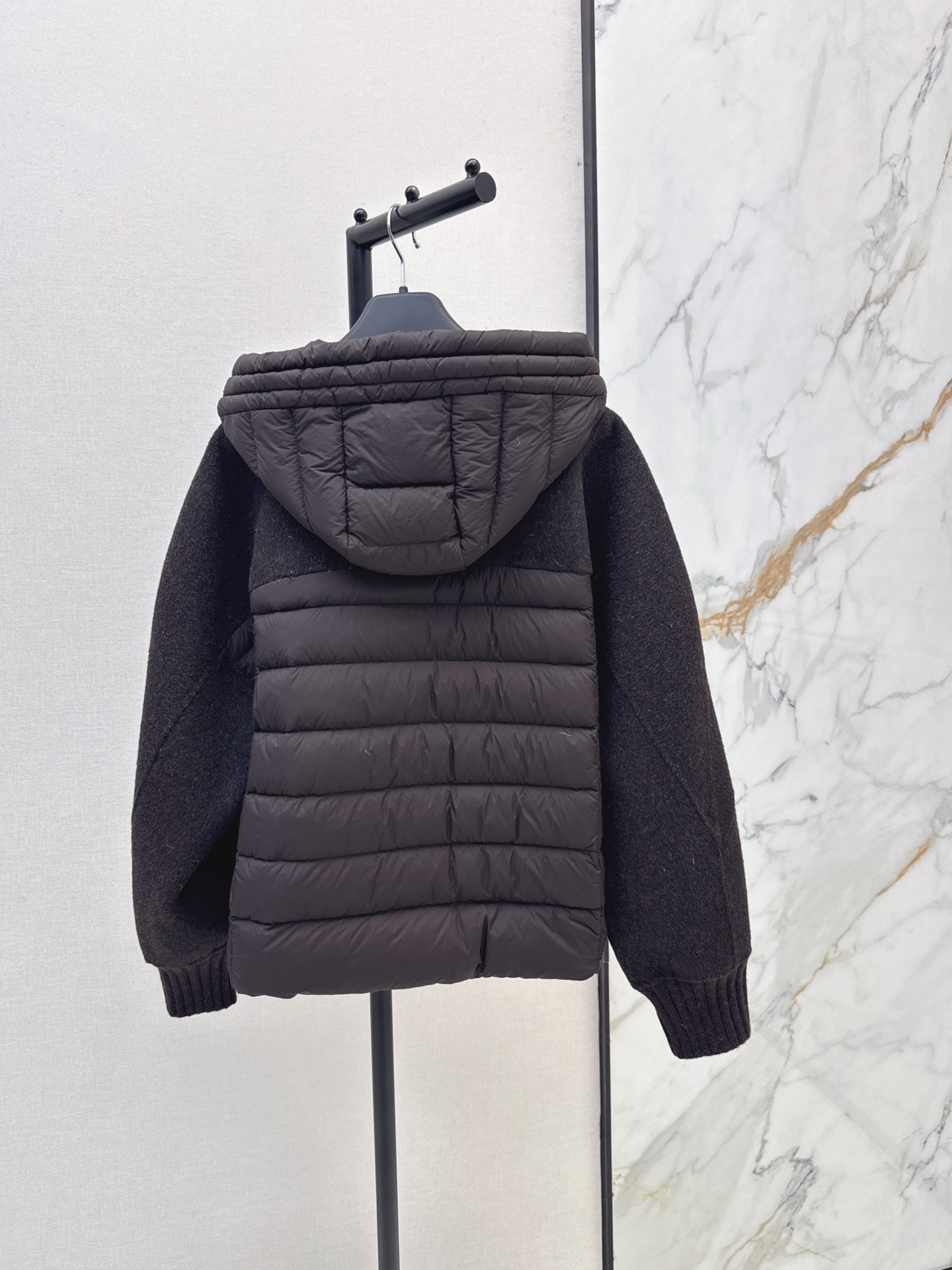 Max 26fw knit contract down jacket