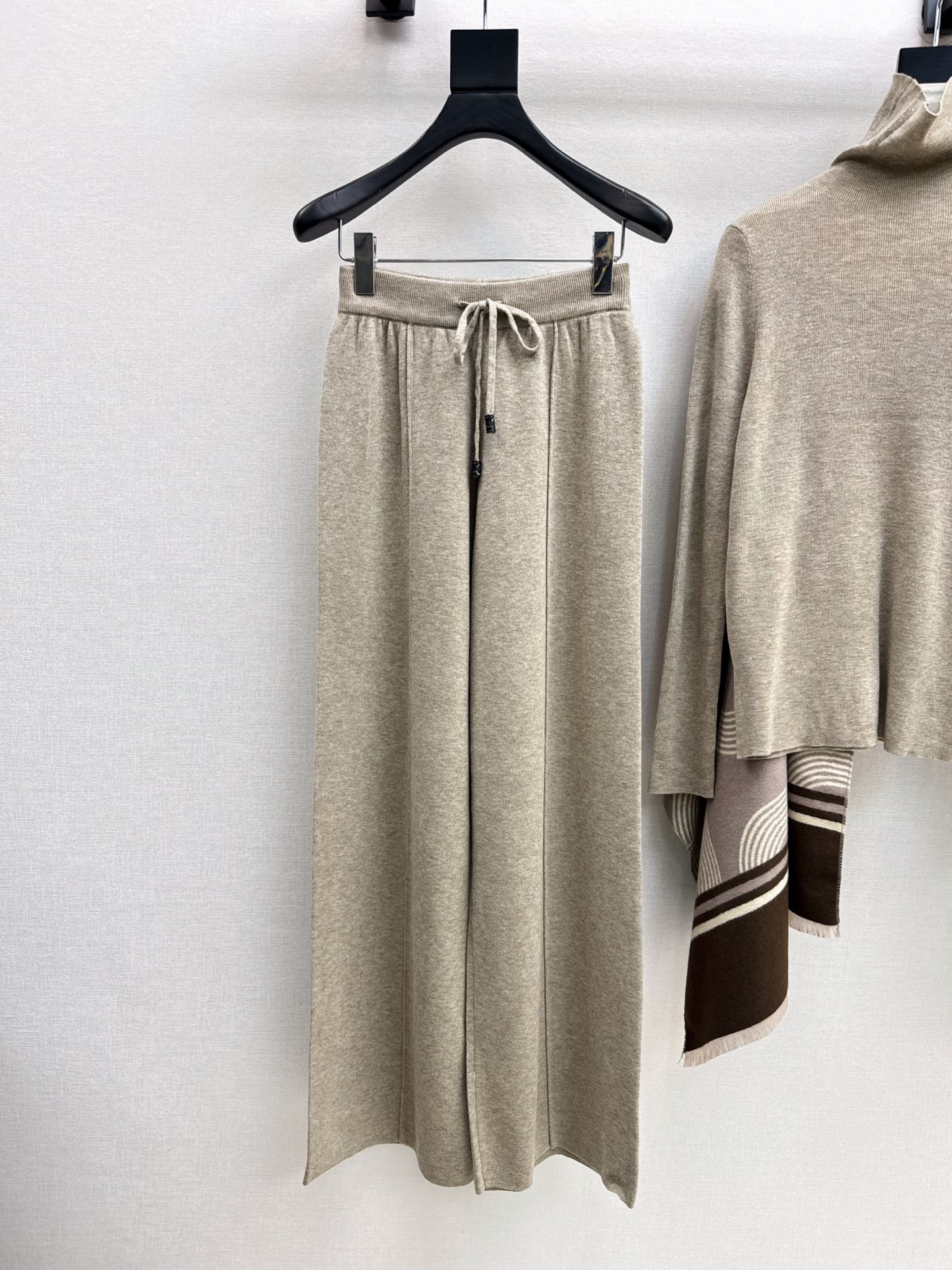 Her 26fw 3pcs knit basic tee shawls pants sets